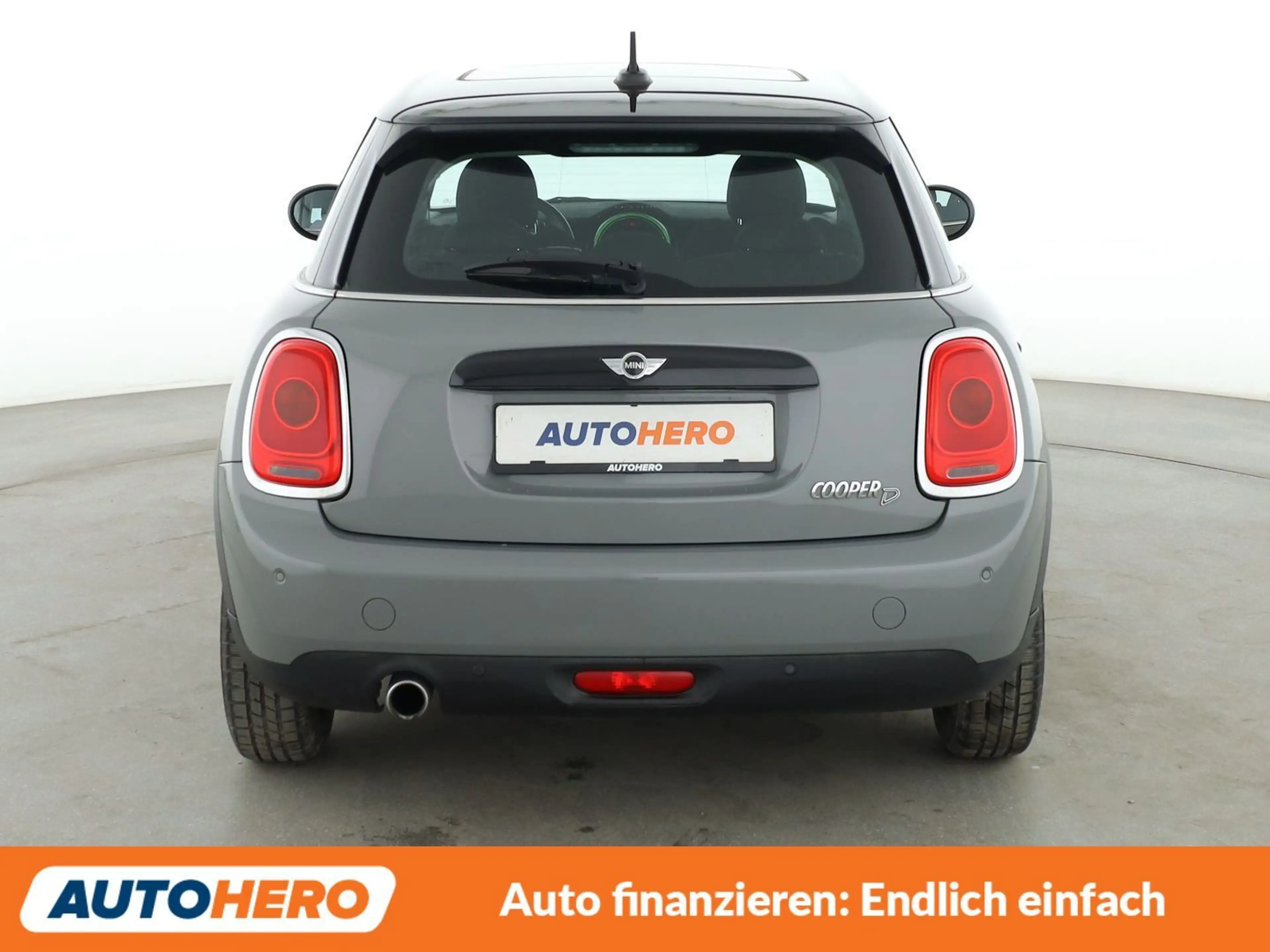 MINI Cooper D Cooper D *NAVI*TEMPO*PDC*SHZ*PANO*KLIMA* — photo 5