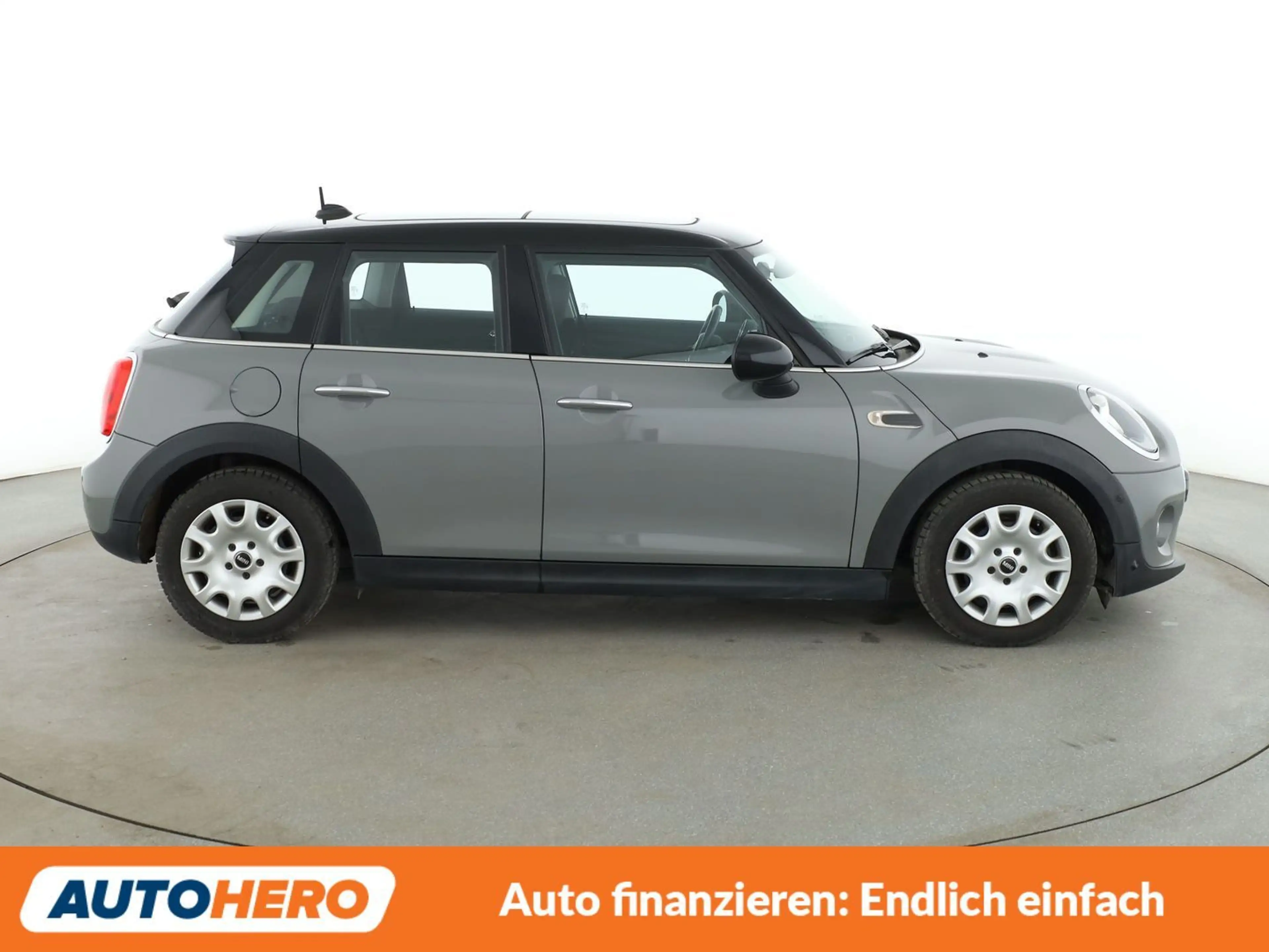 MINI Cooper D Cooper D *NAVI*TEMPO*PDC*SHZ*PANO*KLIMA* — photo 7