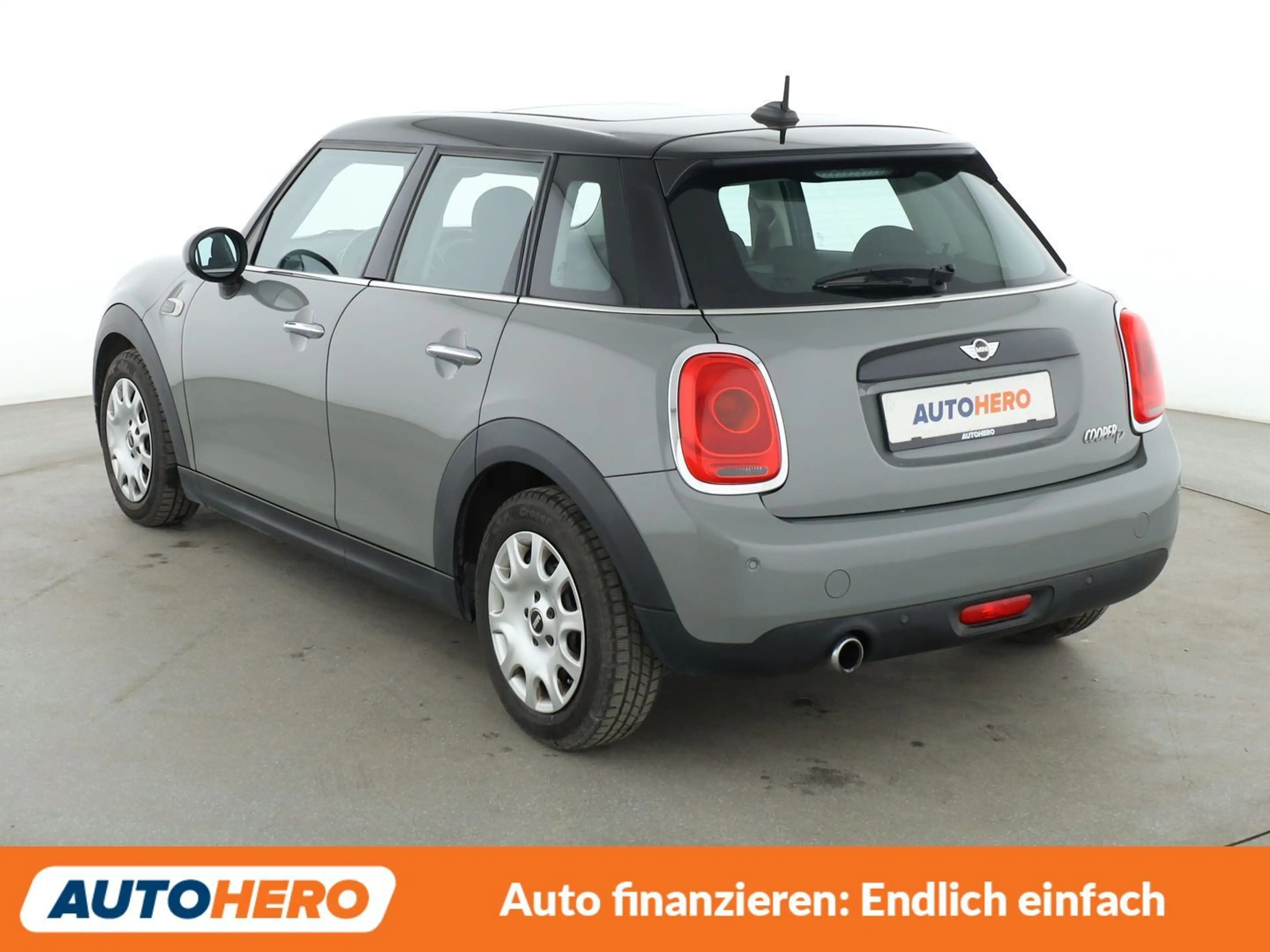 MINI Cooper D Cooper D *NAVI*TEMPO*PDC*SHZ*PANO*KLIMA* — photo 4