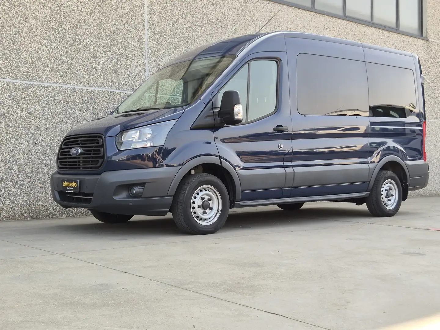 Ford Transit 2.0 tdci 131cv 8 posti Blu/Azzurro - 2