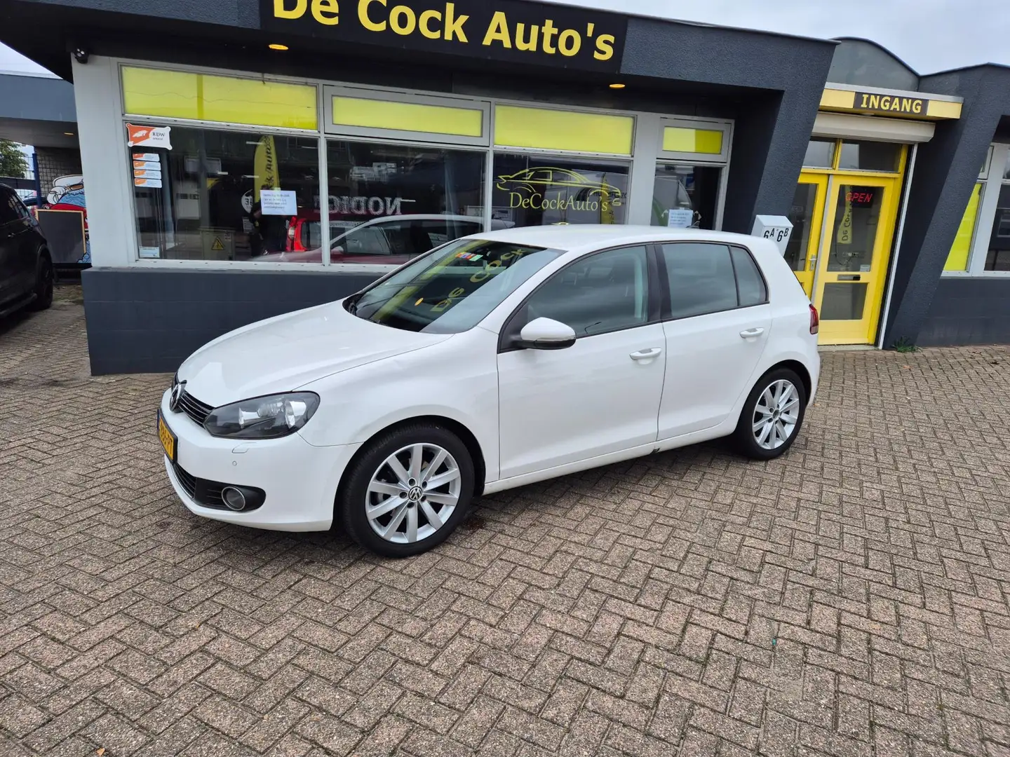 Volkswagen Golf 1.4 TSI Highline Wit - 2