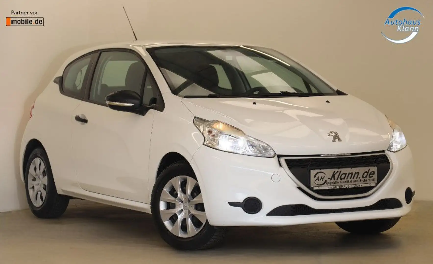 Peugeot 208 1.0 68PS Access Klima Tempomat PDC HU neu Fehér - 1