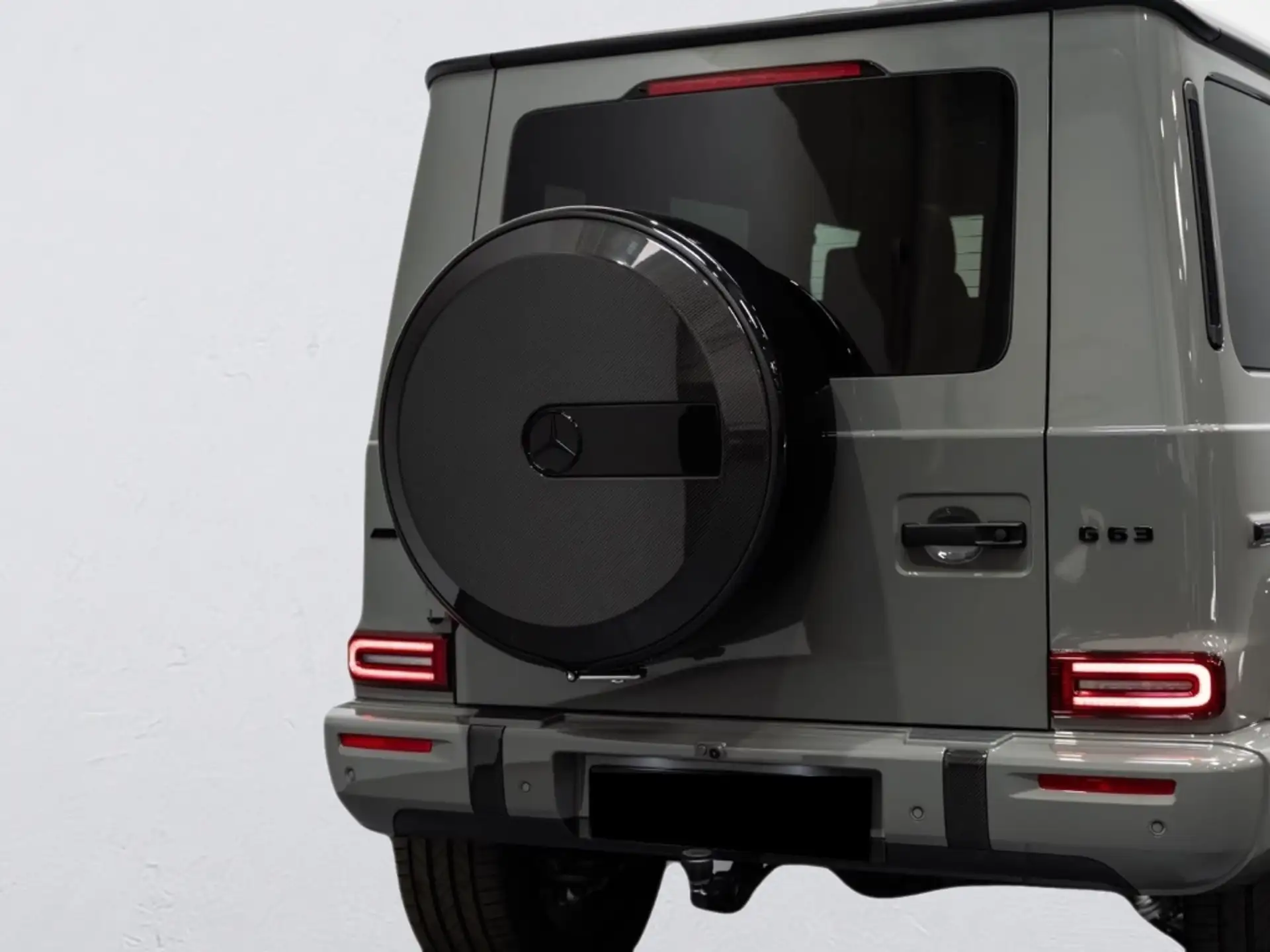 벤츠 G-Class G 63 AMG 2026 건메탈 사진 3