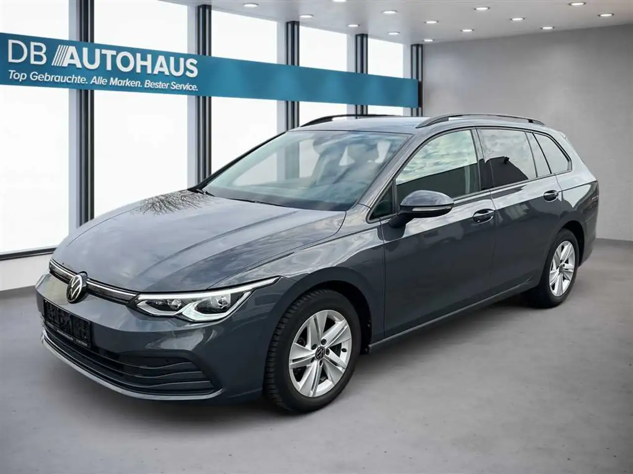 Volkswagen Golf Life 1.5 eTSI DSG — миниатюра 1