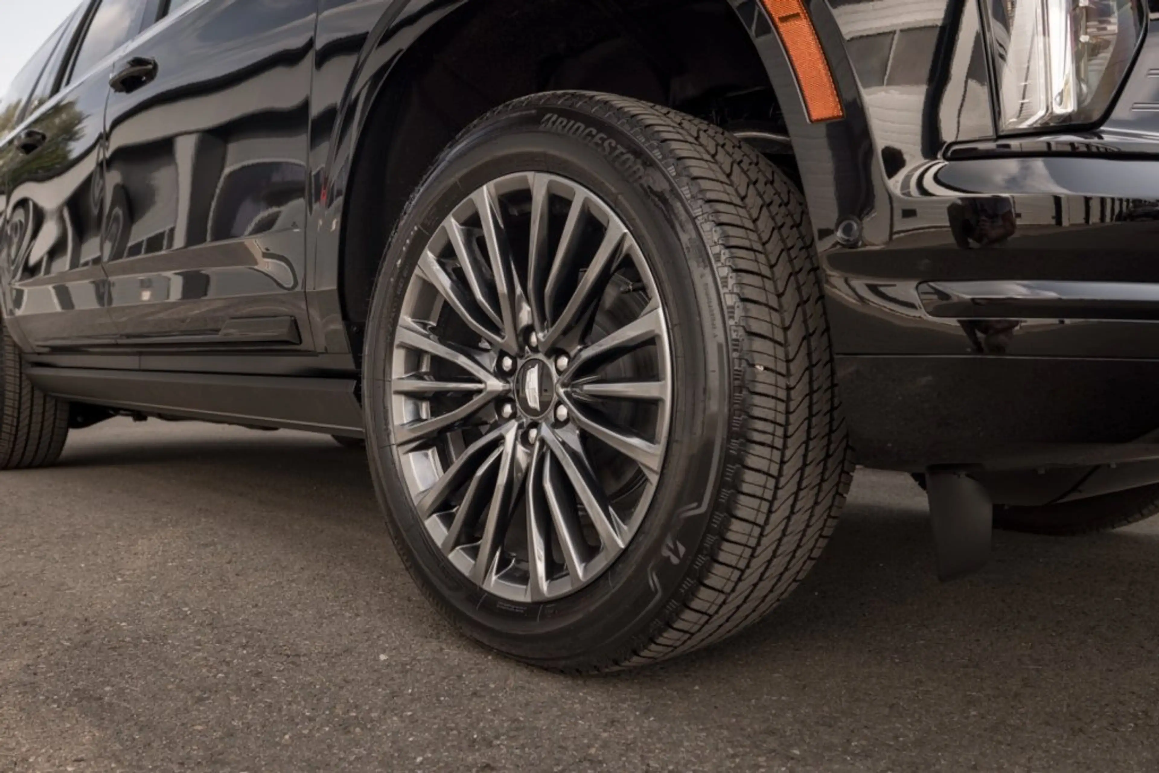 Cadillac Escalade ESV Sport Platinum 4x4 (+ ABV) — photo 15