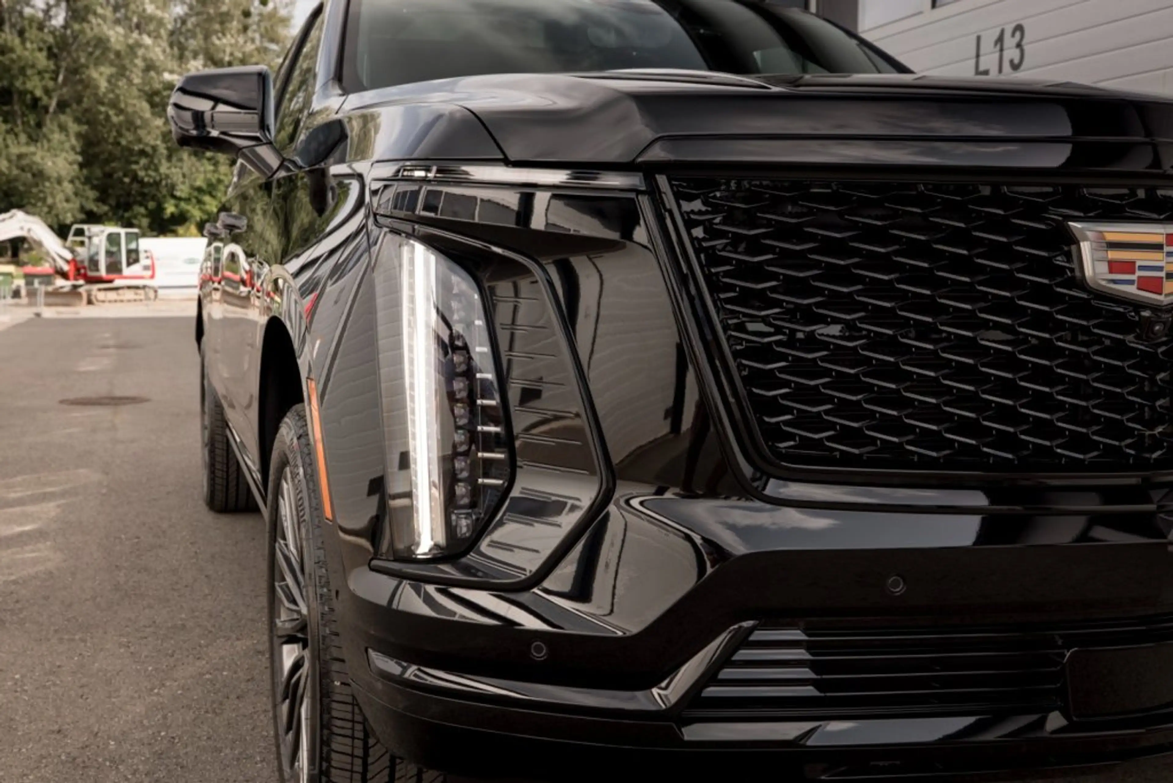 Cadillac Escalade ESV Sport Platinum 4x4 (+ ABV) — photo 8