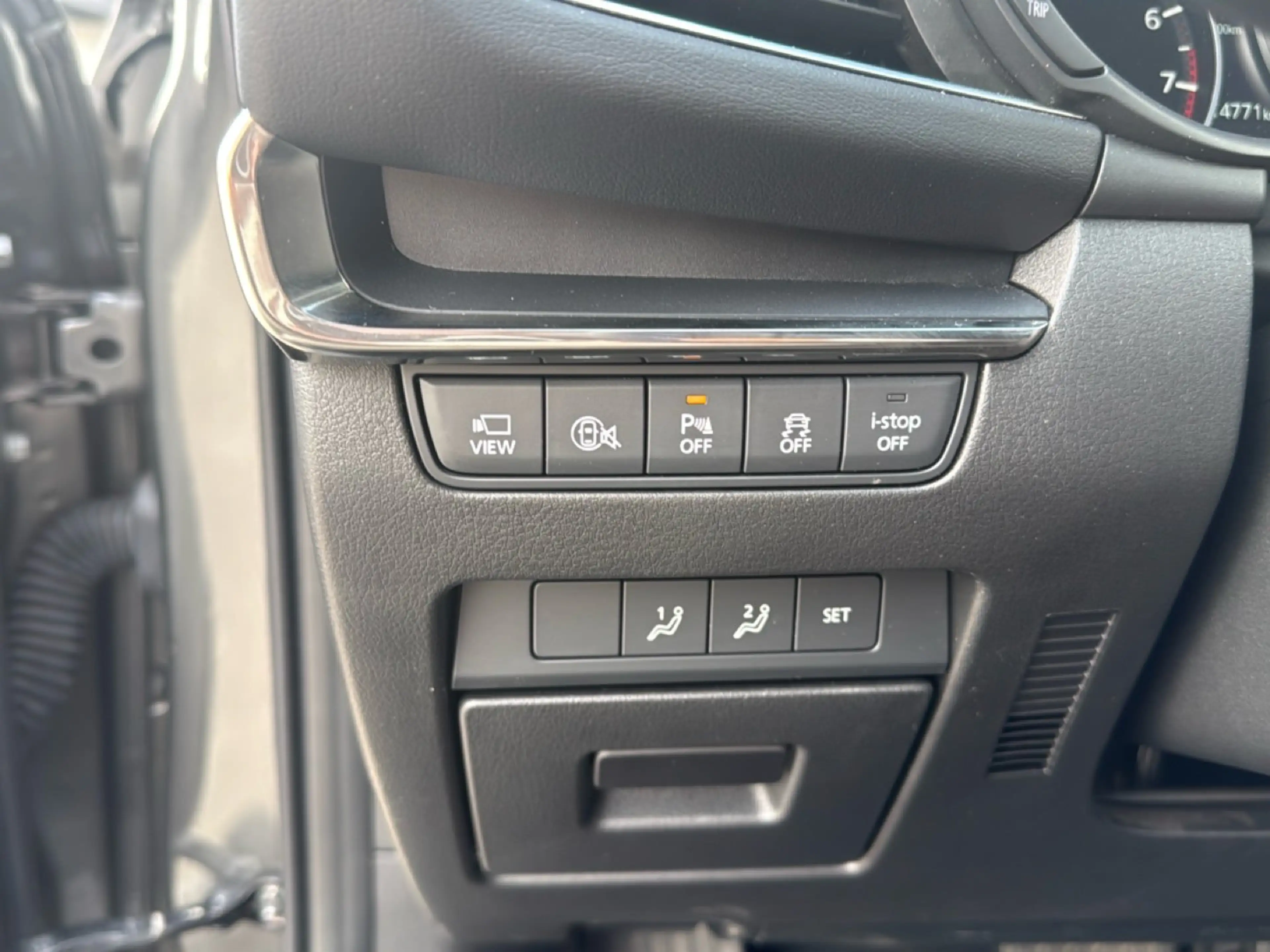 Mazda 3 2.5 e-Skyactiv G 103kW Takumi — photo 15