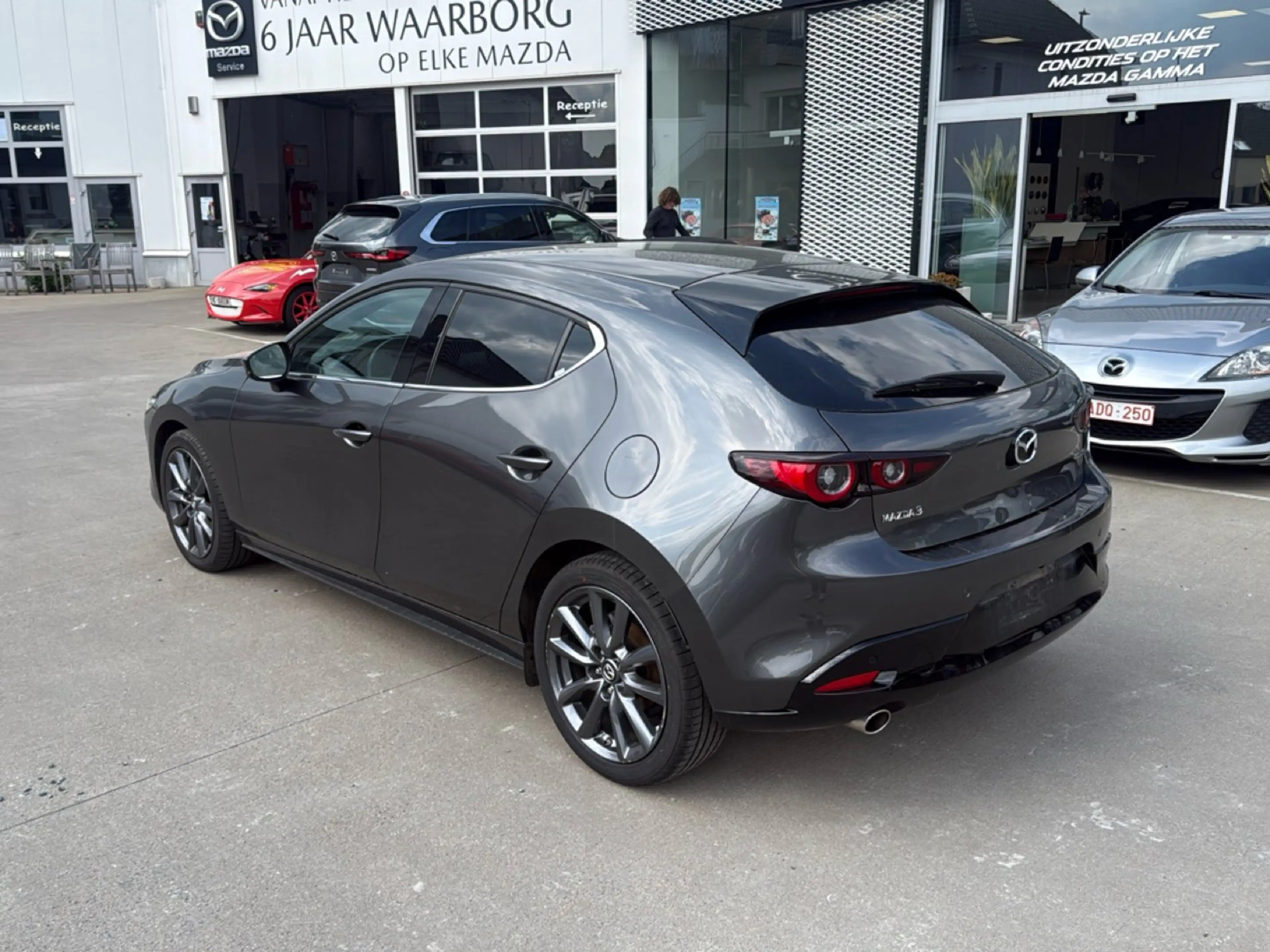 Mazda 3 2.5 e-Skyactiv G 103kW Takumi — photo 3