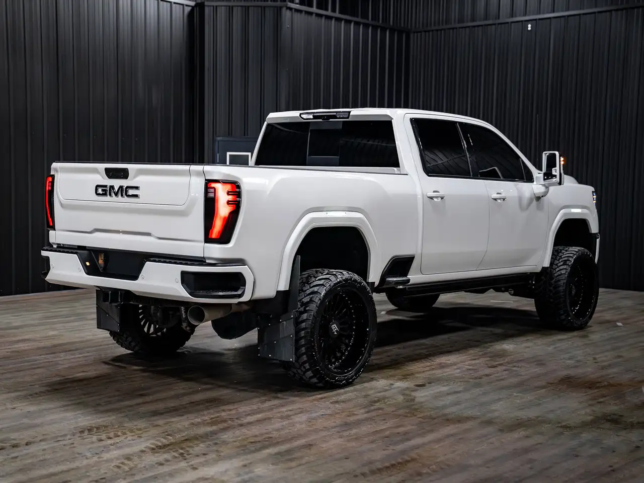 GMC Sierra 3500HD снимка GMC Sierra 3500HD