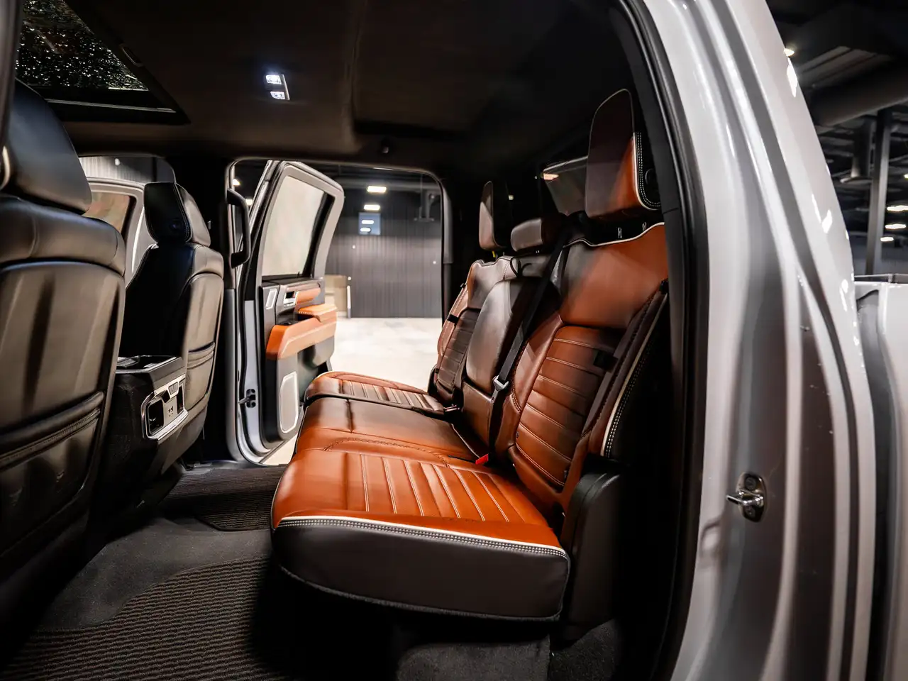 GMC Sierra 3500HD снимка GMC Sierra 3500HD