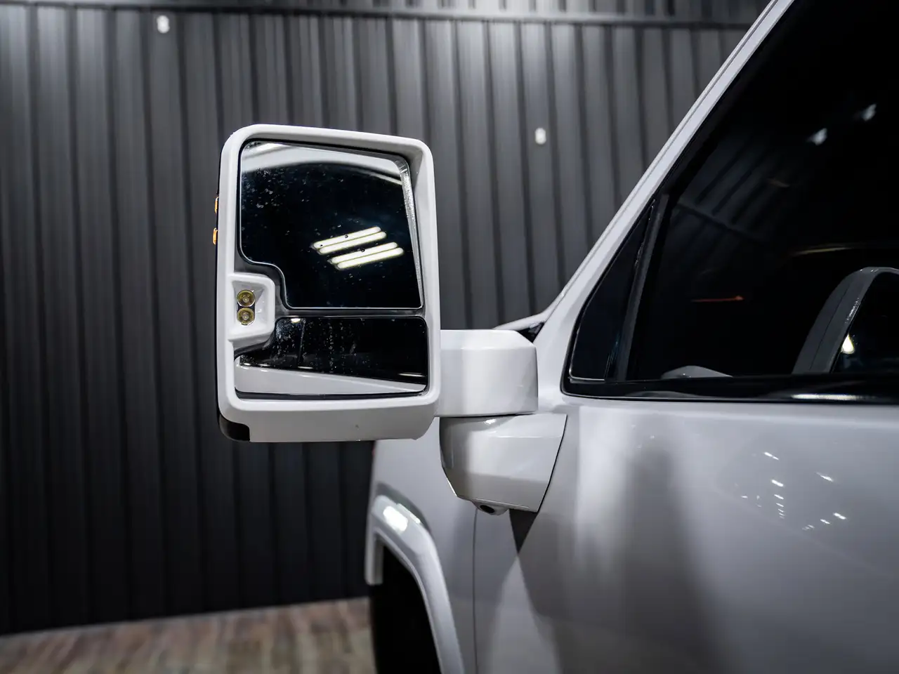 GMC Sierra 3500HD снимка GMC Sierra 3500HD