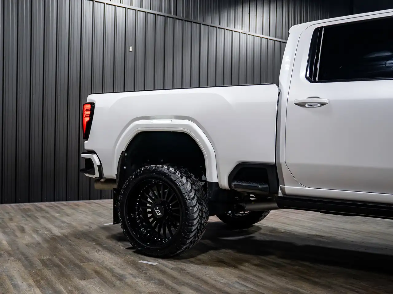 GMC Sierra 3500HD снимка GMC Sierra 3500HD
