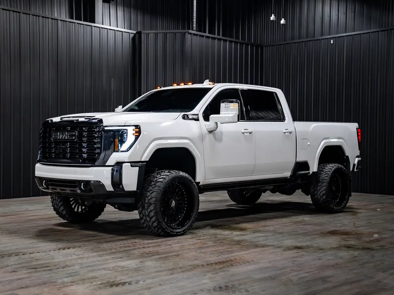 GMC Sierra 3500HD снимка GMC Sierra 3500HD