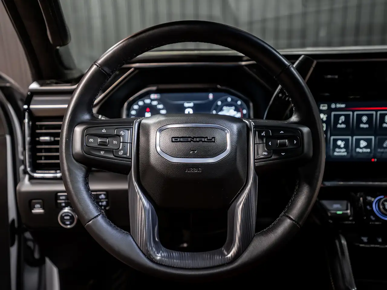 GMC Sierra 3500HD снимка GMC Sierra 3500HD
