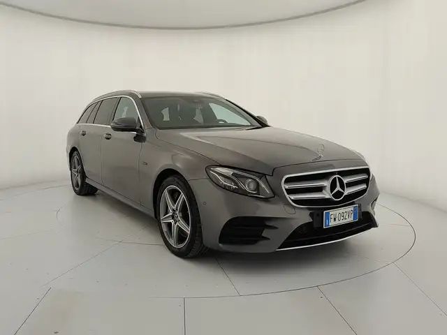 Mercedes-Benz E 300 SW de eq-power Premium Plus FRONT ASSIST! FULL LED
