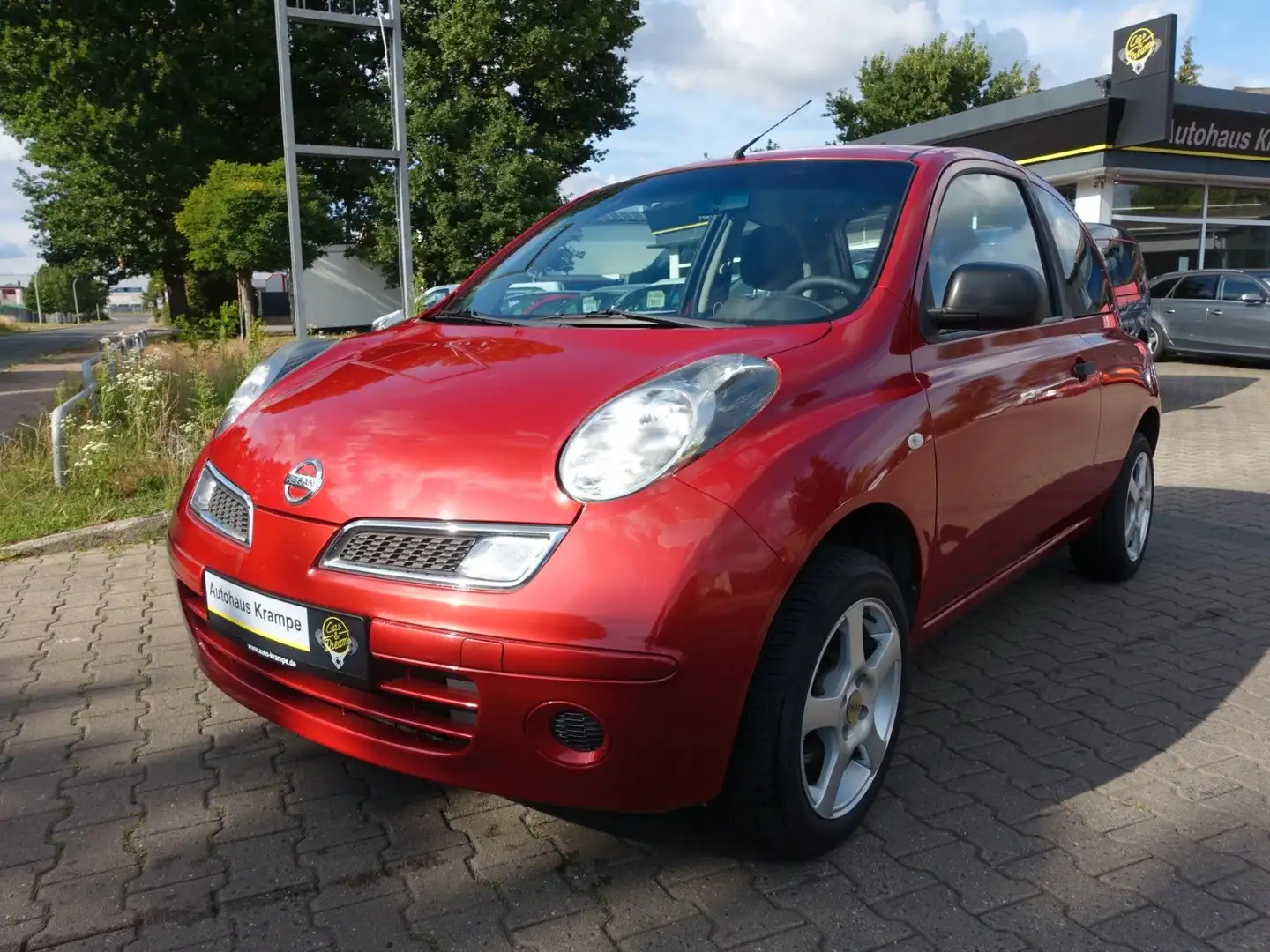 Nissan Micra 1,2 Visia TÜV neu Rood - 1