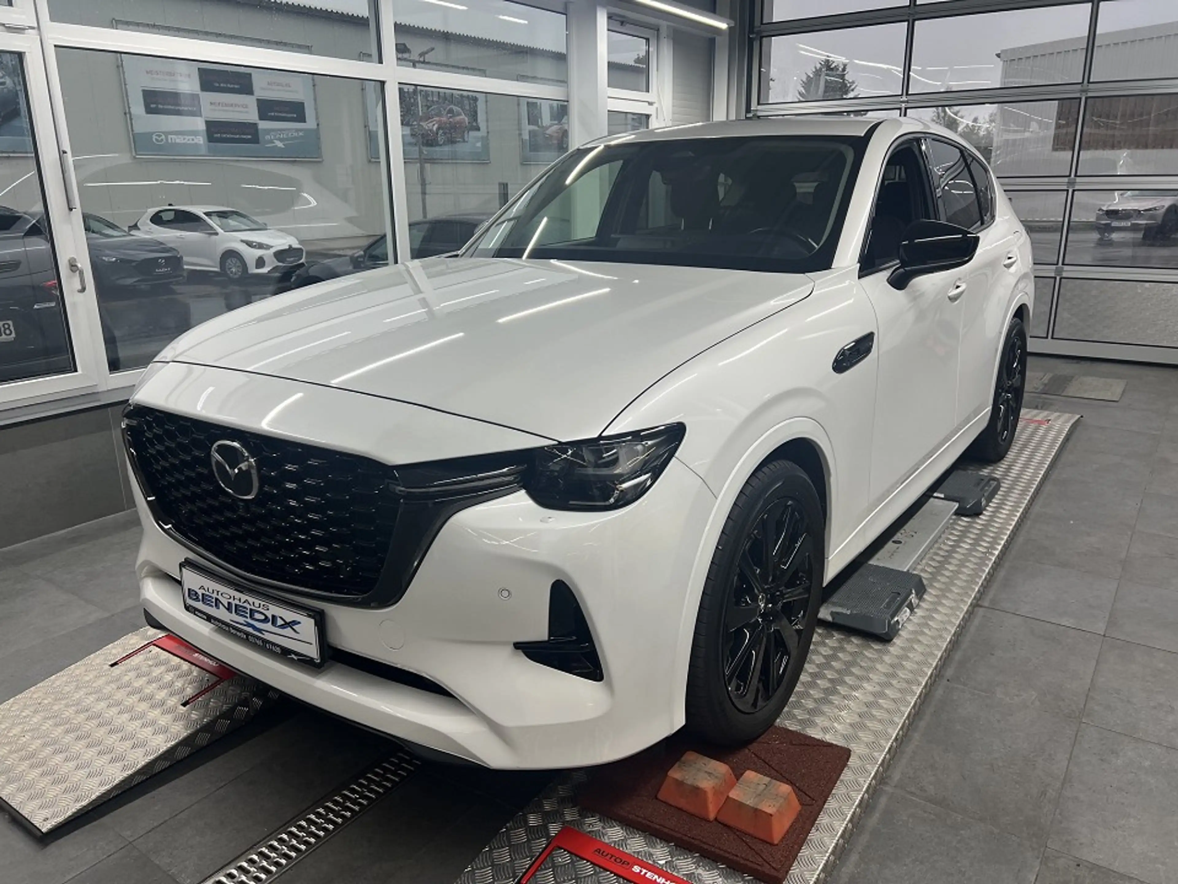 Mazda CX-60 2.5L e-Skyactiv PHEV PHEV-HOMURA PAKETE tiefer bre