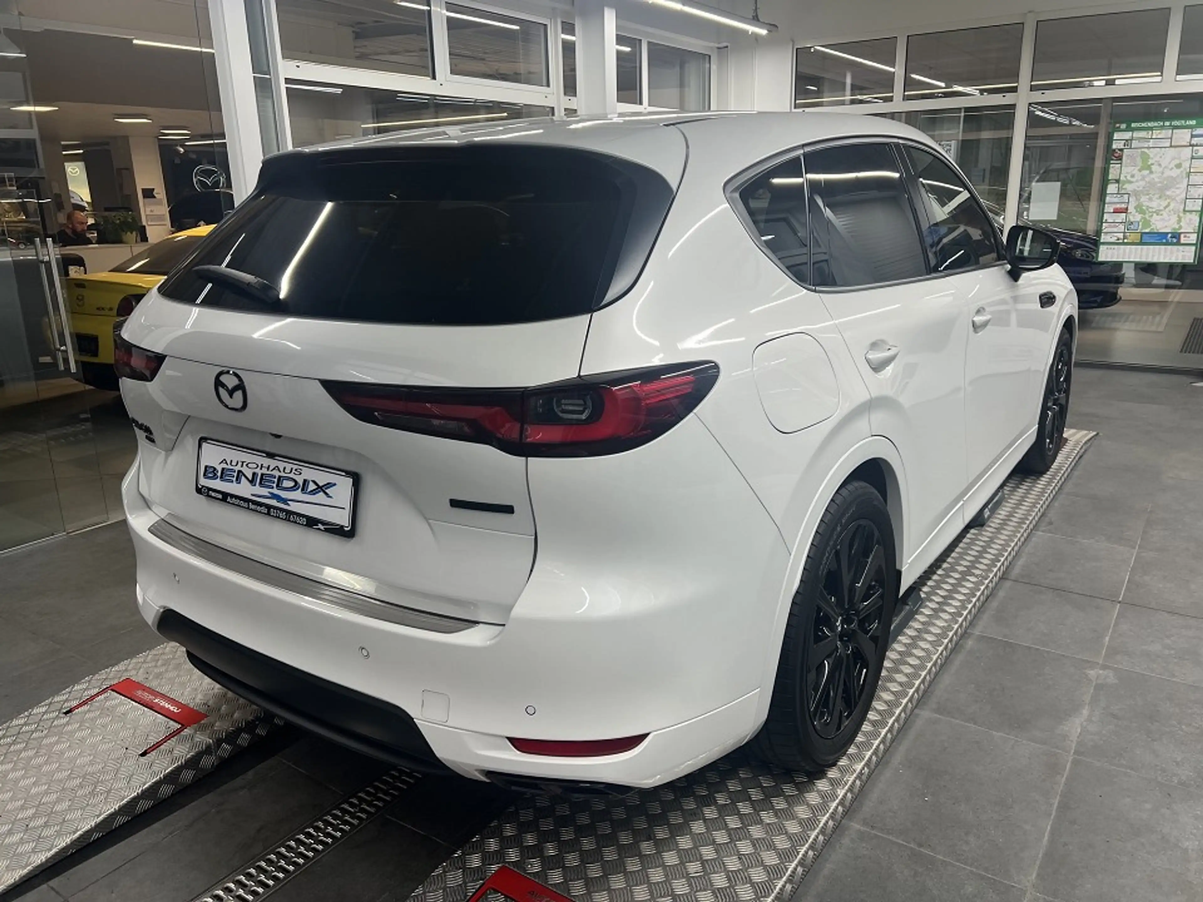 Mazda CX-60 2.5L e-Skyactiv PHEV PHEV-HOMURA PAKETE tiefer bre — photo 4