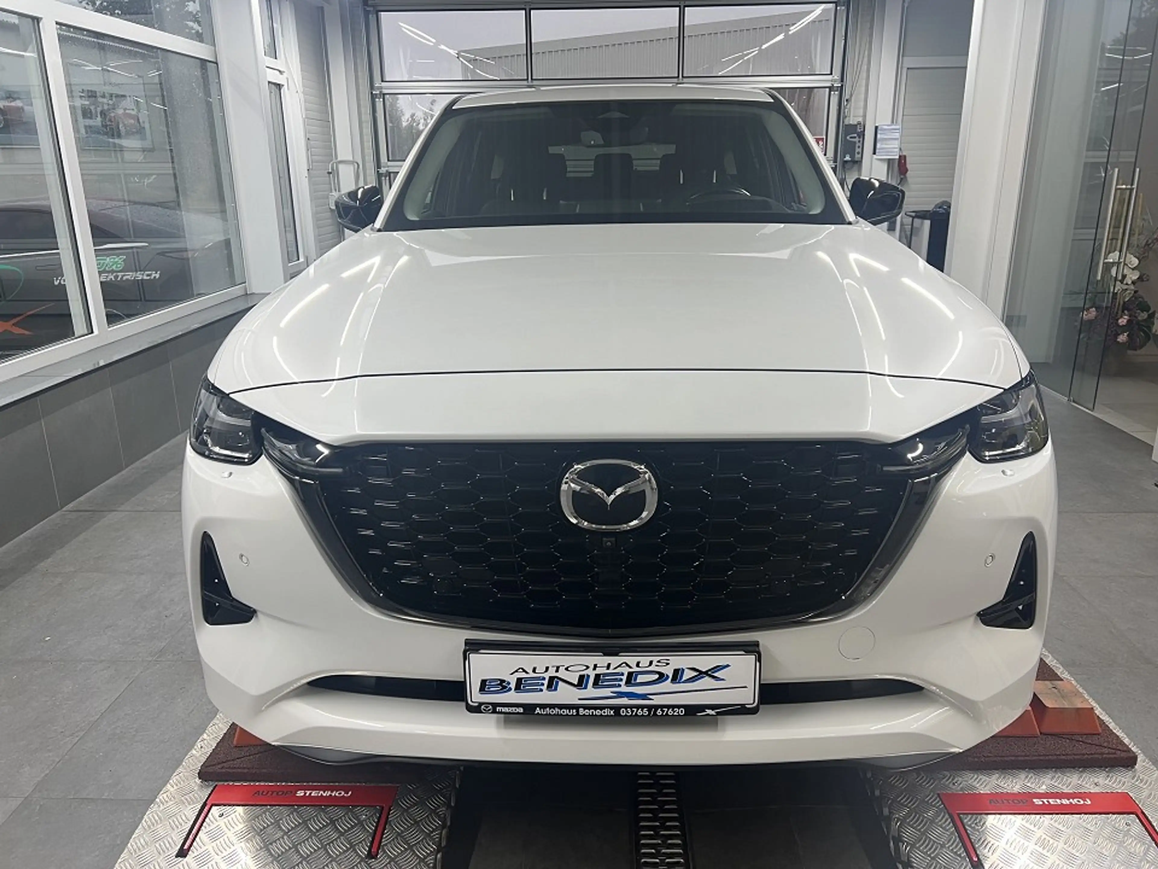 Mazda CX-60 2.5L e-Skyactiv PHEV PHEV-HOMURA PAKETE tiefer bre — photo 2