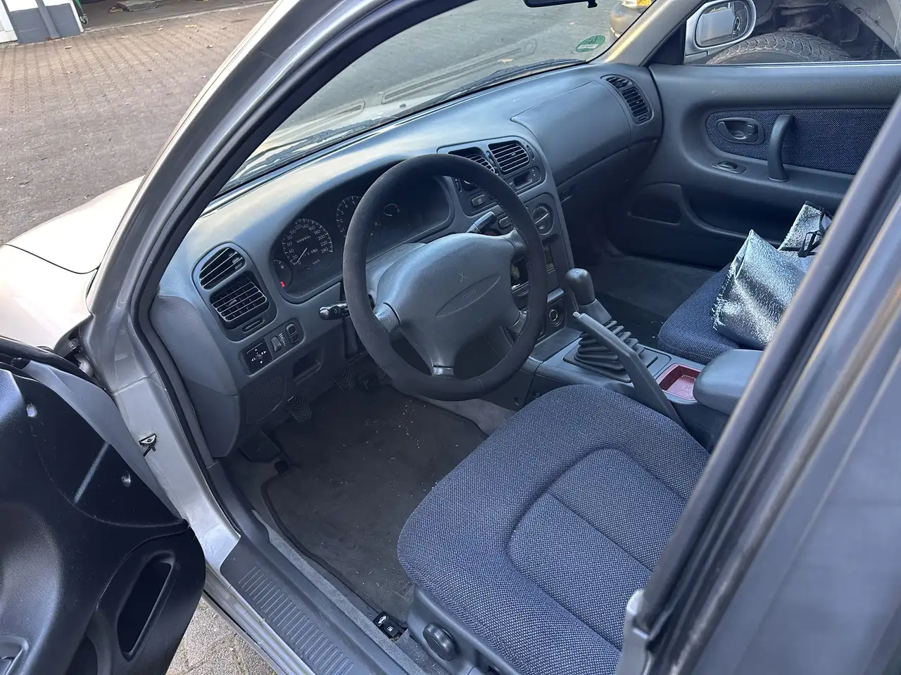 Mitsubishi Galant E50, 2.0i V6 (150 ps), foto 5