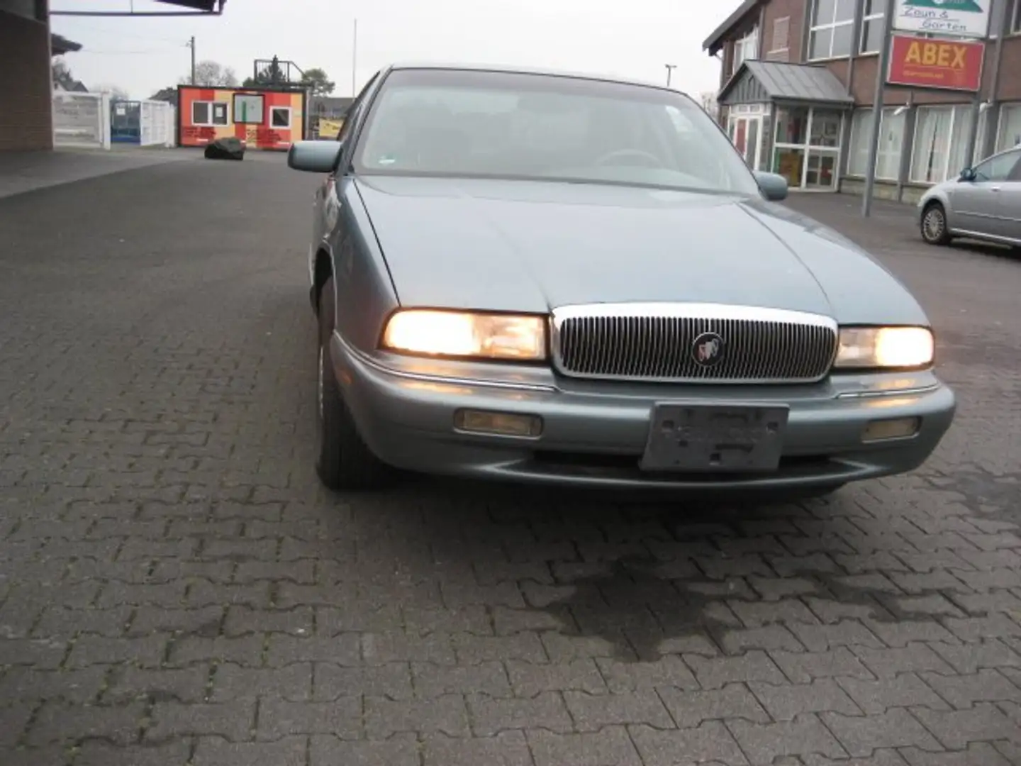 Buick Regal custom Grün - 2