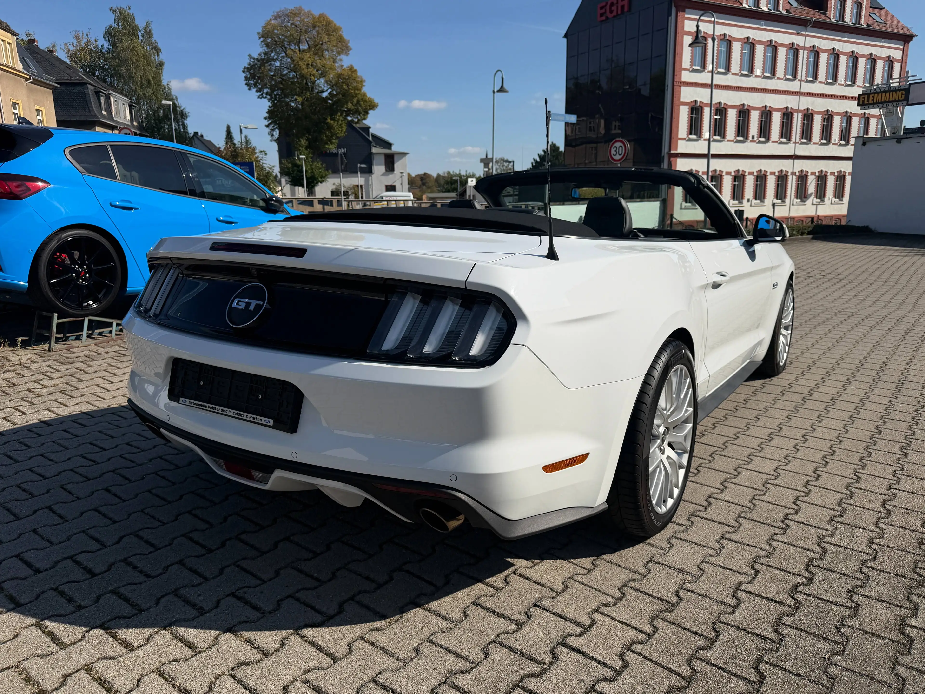 Ford Mustang GT Convertible — photo 5