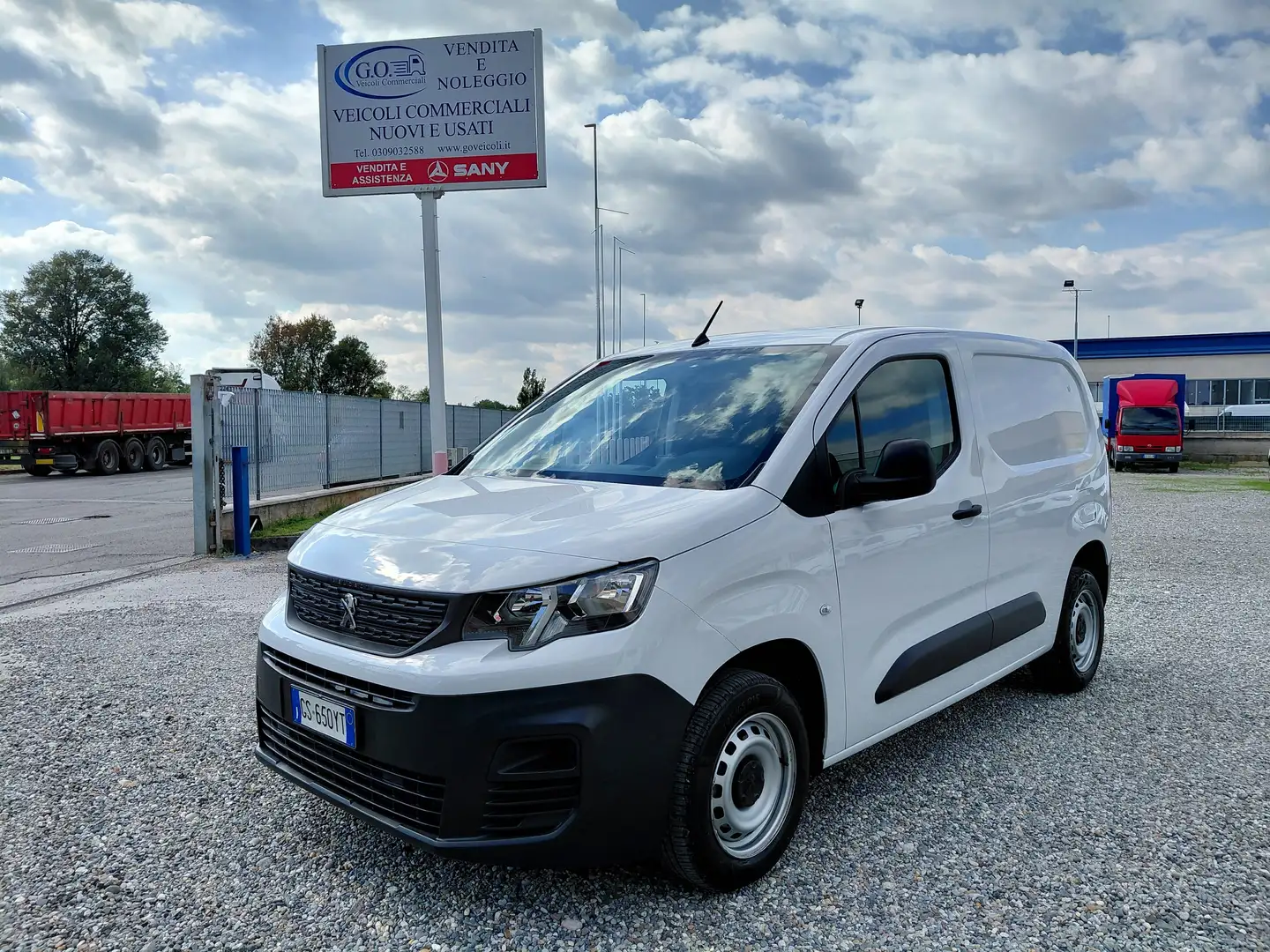 Peugeot Partner 1.5HDI 100CV solo 32000km Weiß - 1