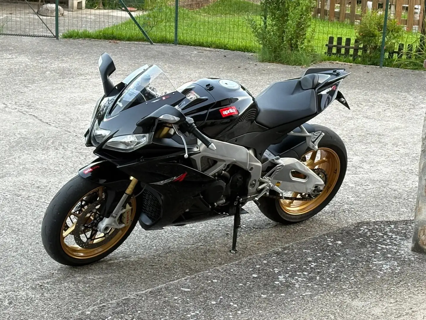 Aprilia RSV4 Aprc Nero - 1