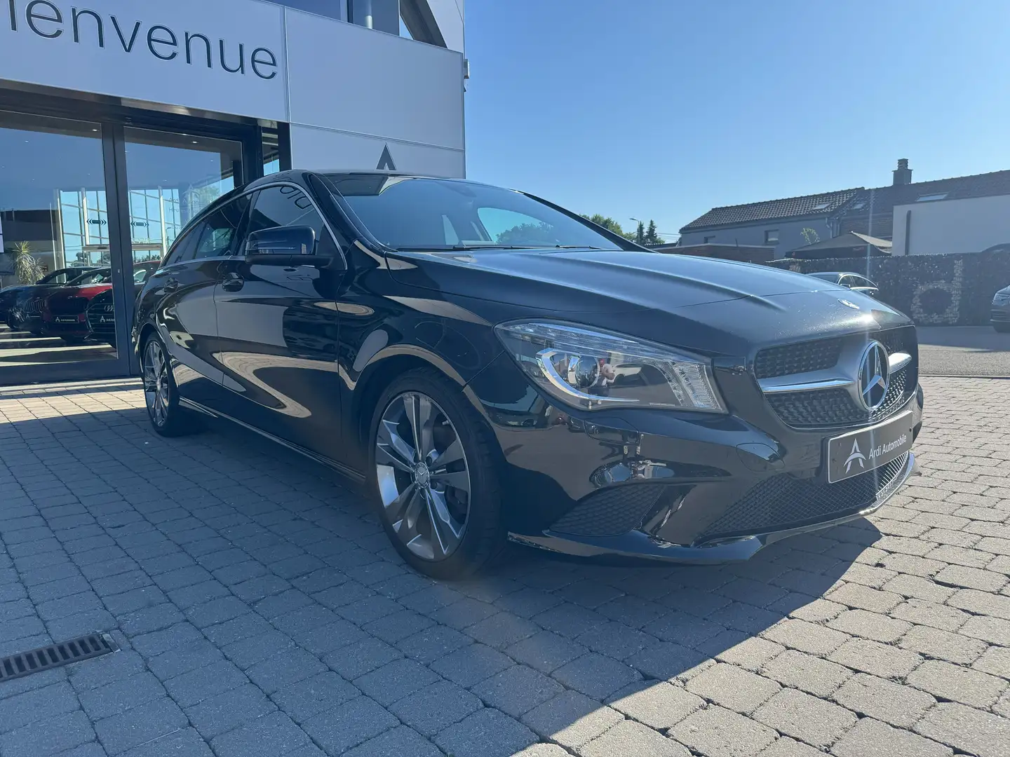 Mercedes-Benz CLA 180 d*GARANTIE 12 MOIS*CAMREA AR*GPS*XENON*CUIR*AIRCO* Noir - 2