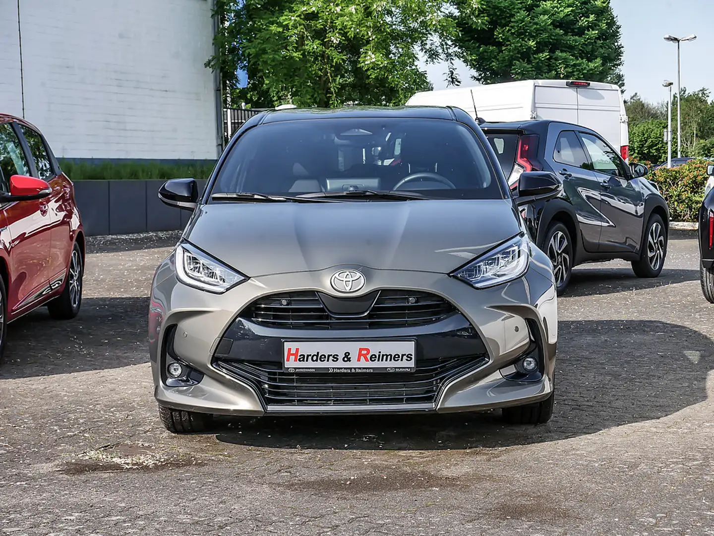 Toyota Yaris Hybrid 1.5 VVT-i Style Plus SHZ ACC LED Bronce - 2