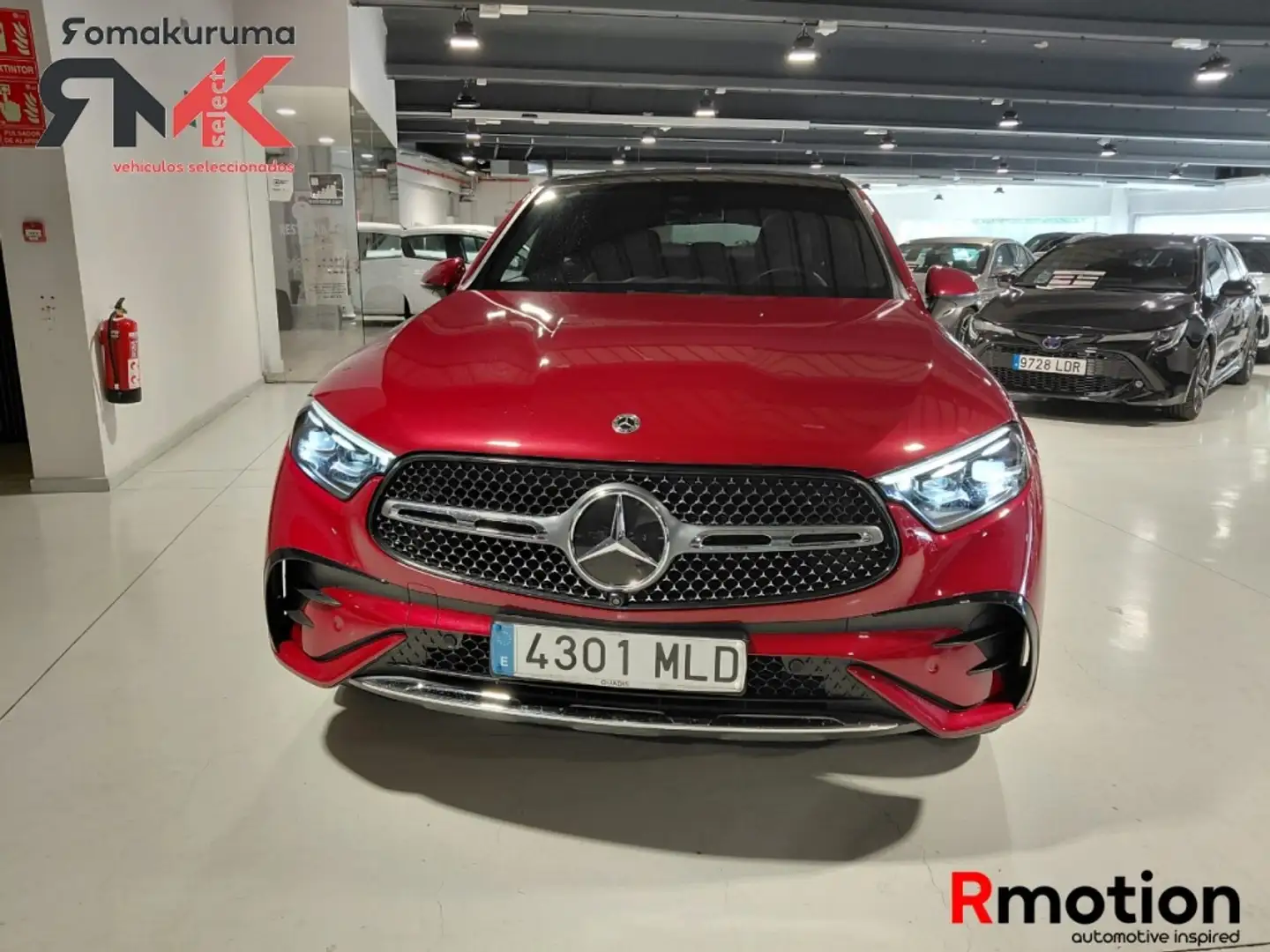 Mercedes-Benz GLC 300 Coupé 300e 4Matic Rojo - 2