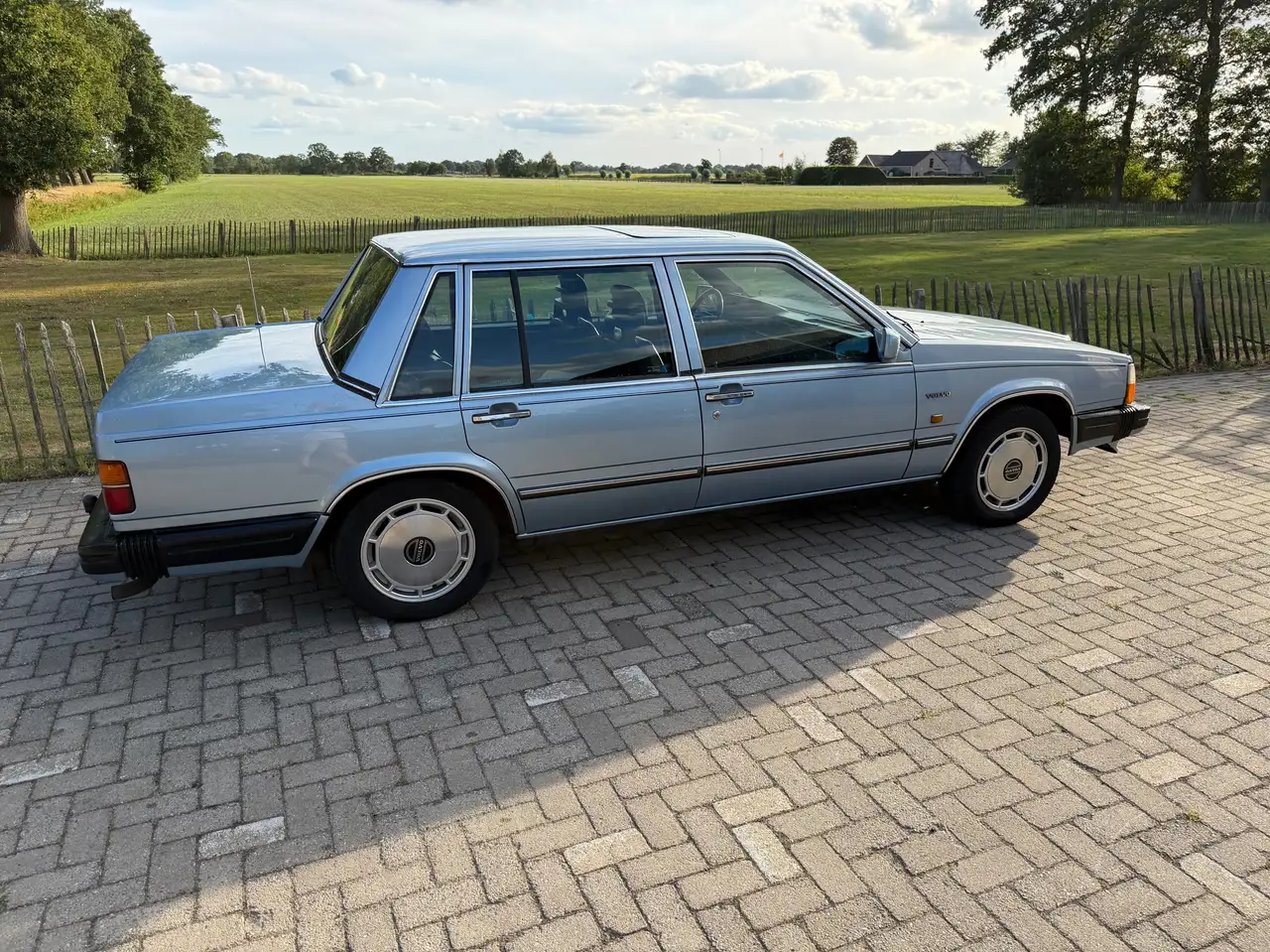 Volvo 760 GLE, foto 11