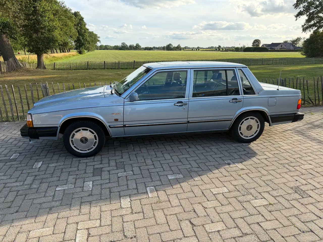 Volvo 760 GLE, foto 9