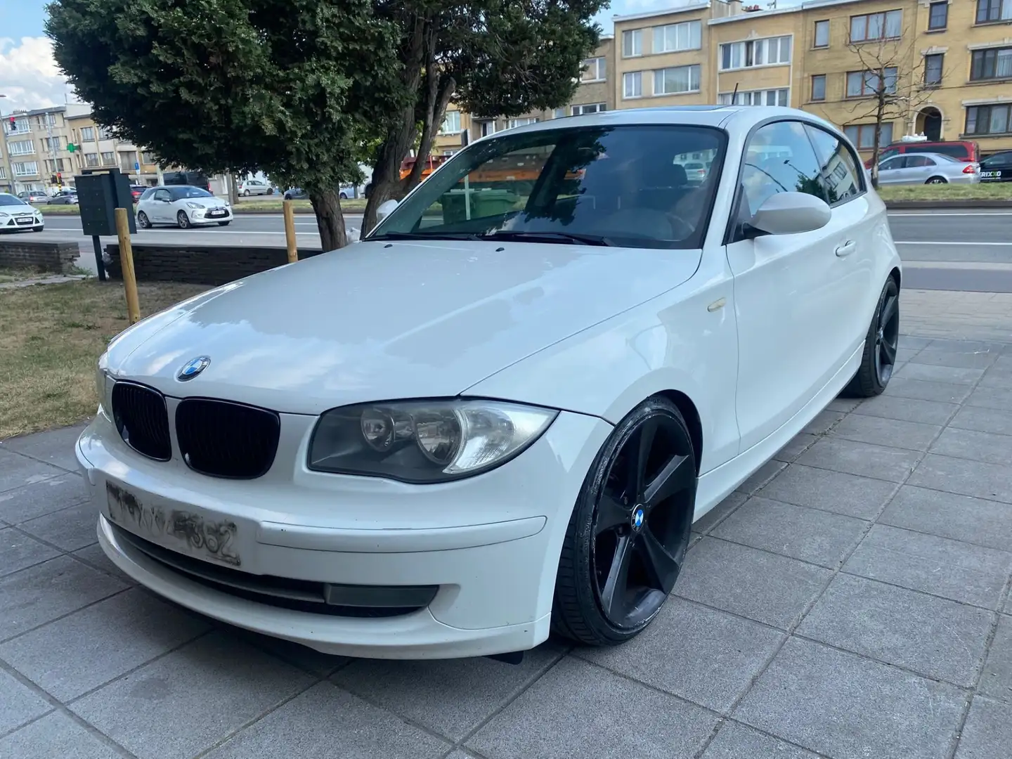 BMW 118 118d DPF Blanc - 2