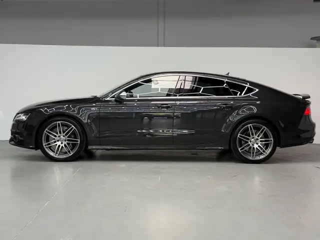 Audi S7 view 7