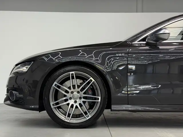 Audi S7 view 8