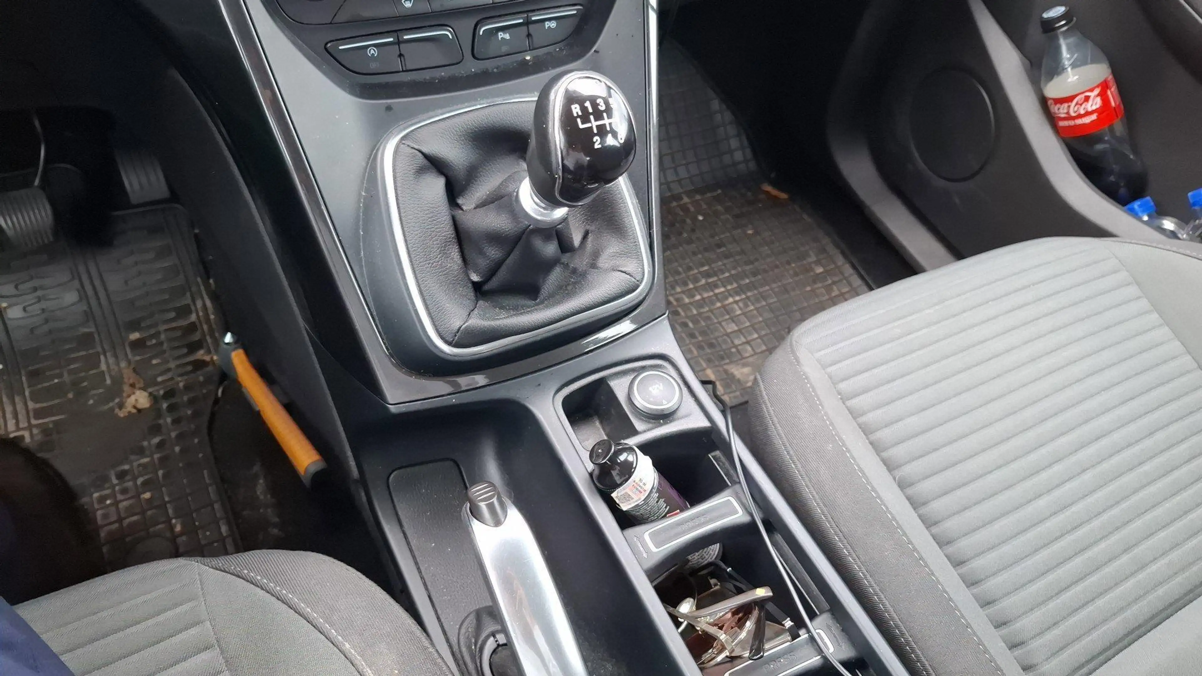 Ford C-Max 1.0 Titanium — photo 9