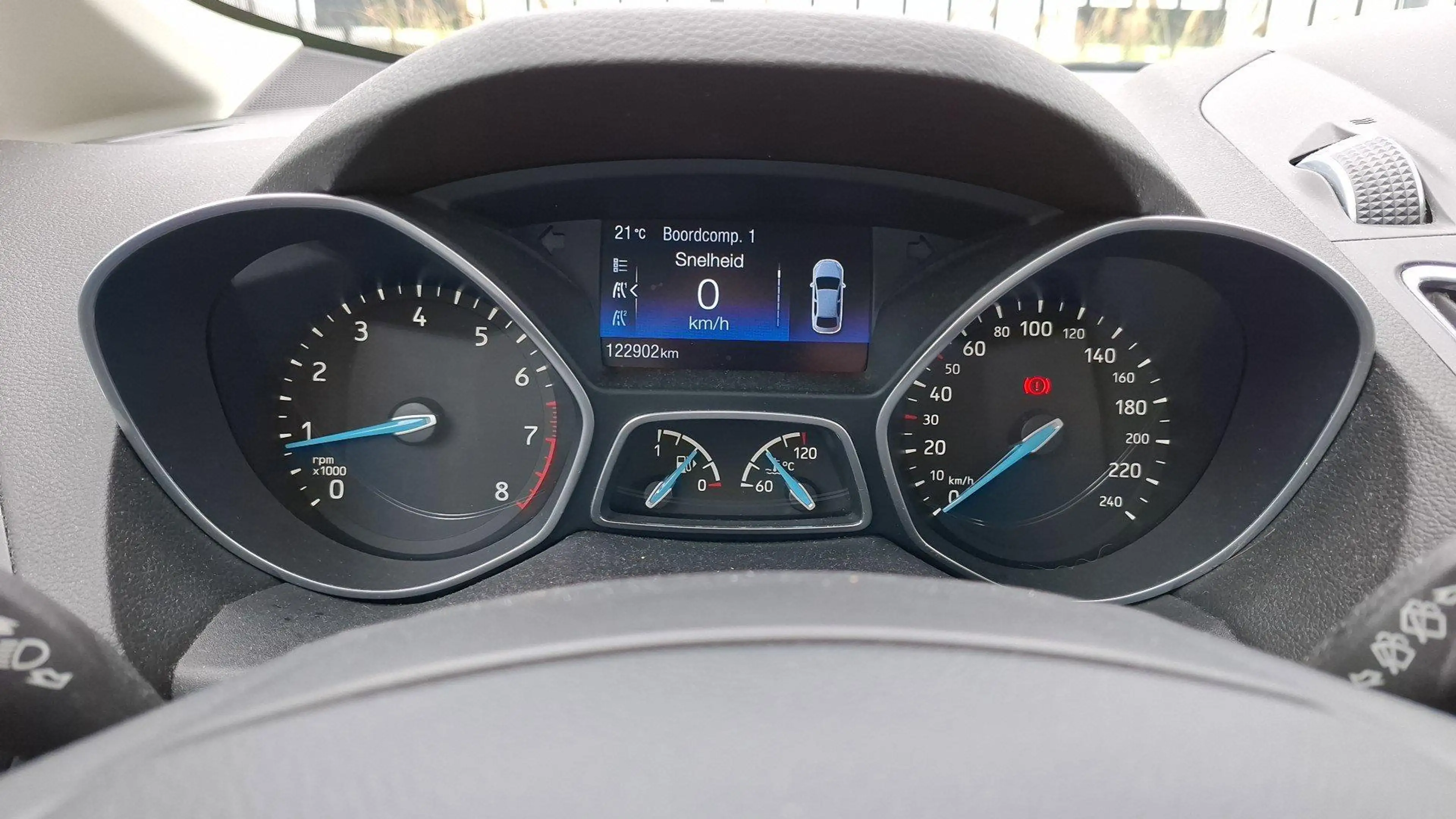 Ford C-Max 1.0 Titanium — photo 10