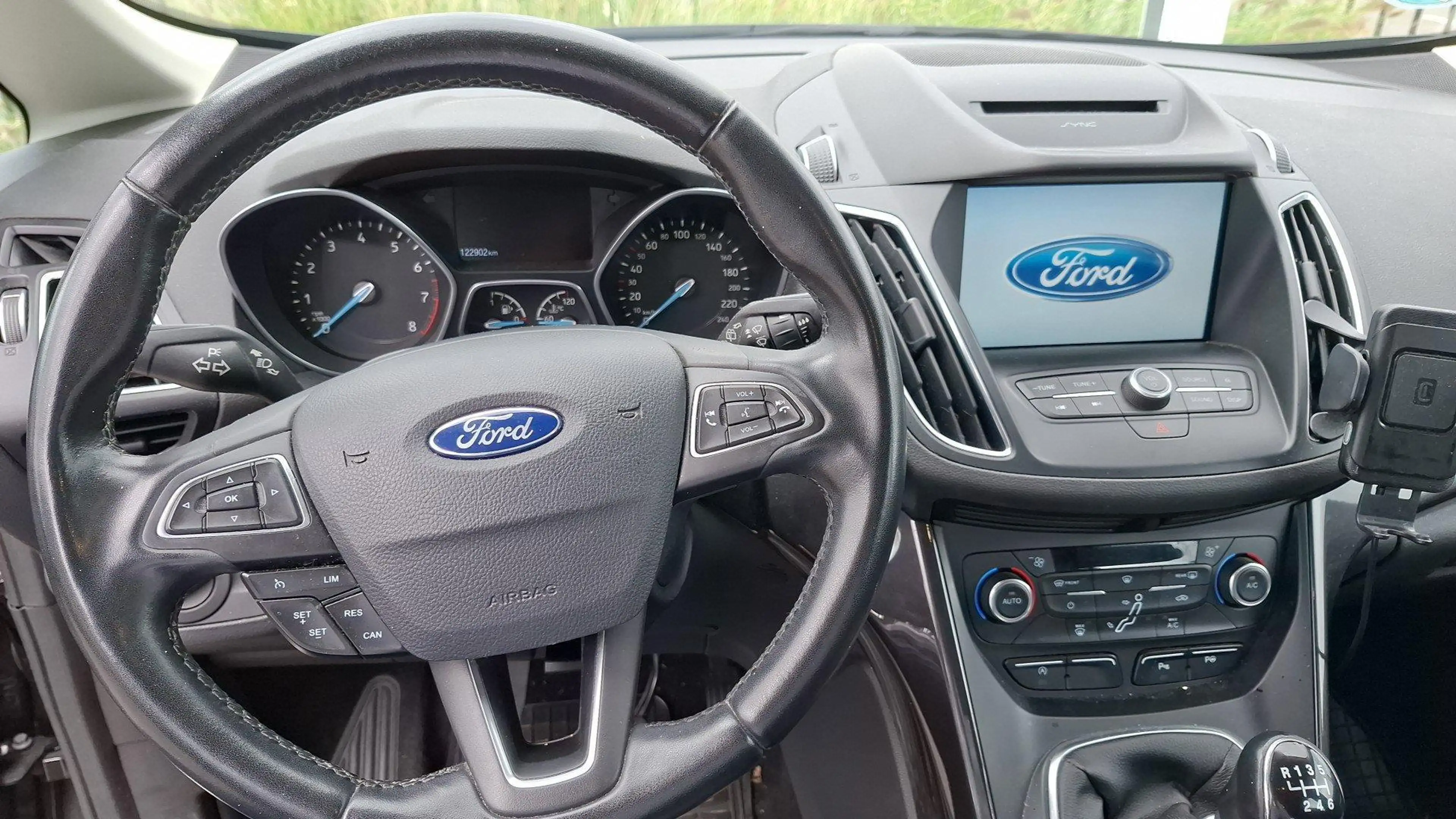 Ford C-Max 1.0 Titanium — photo 7