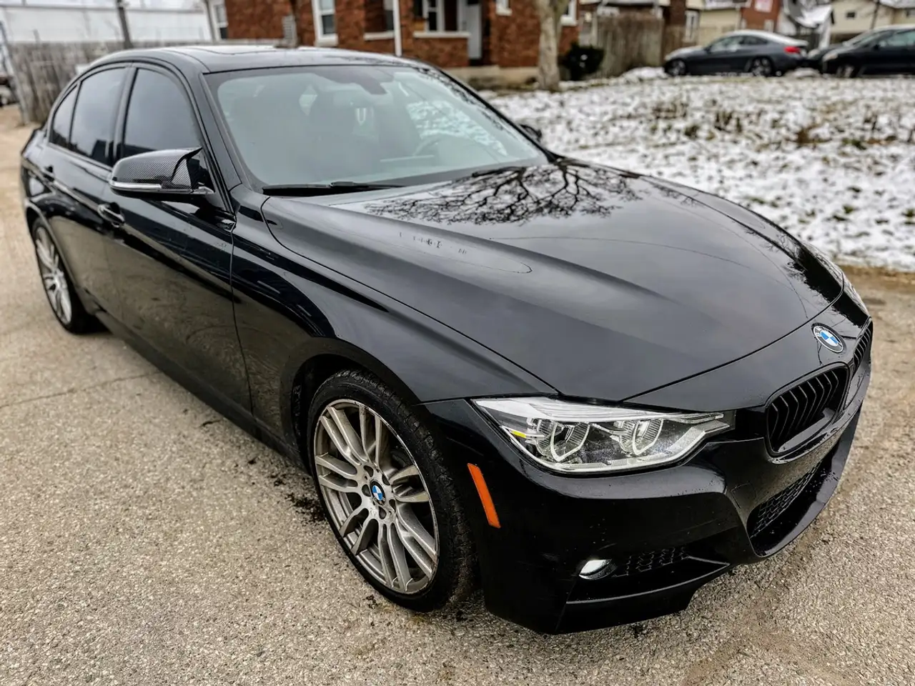 BMW 3 Series photo BMW 3 Series