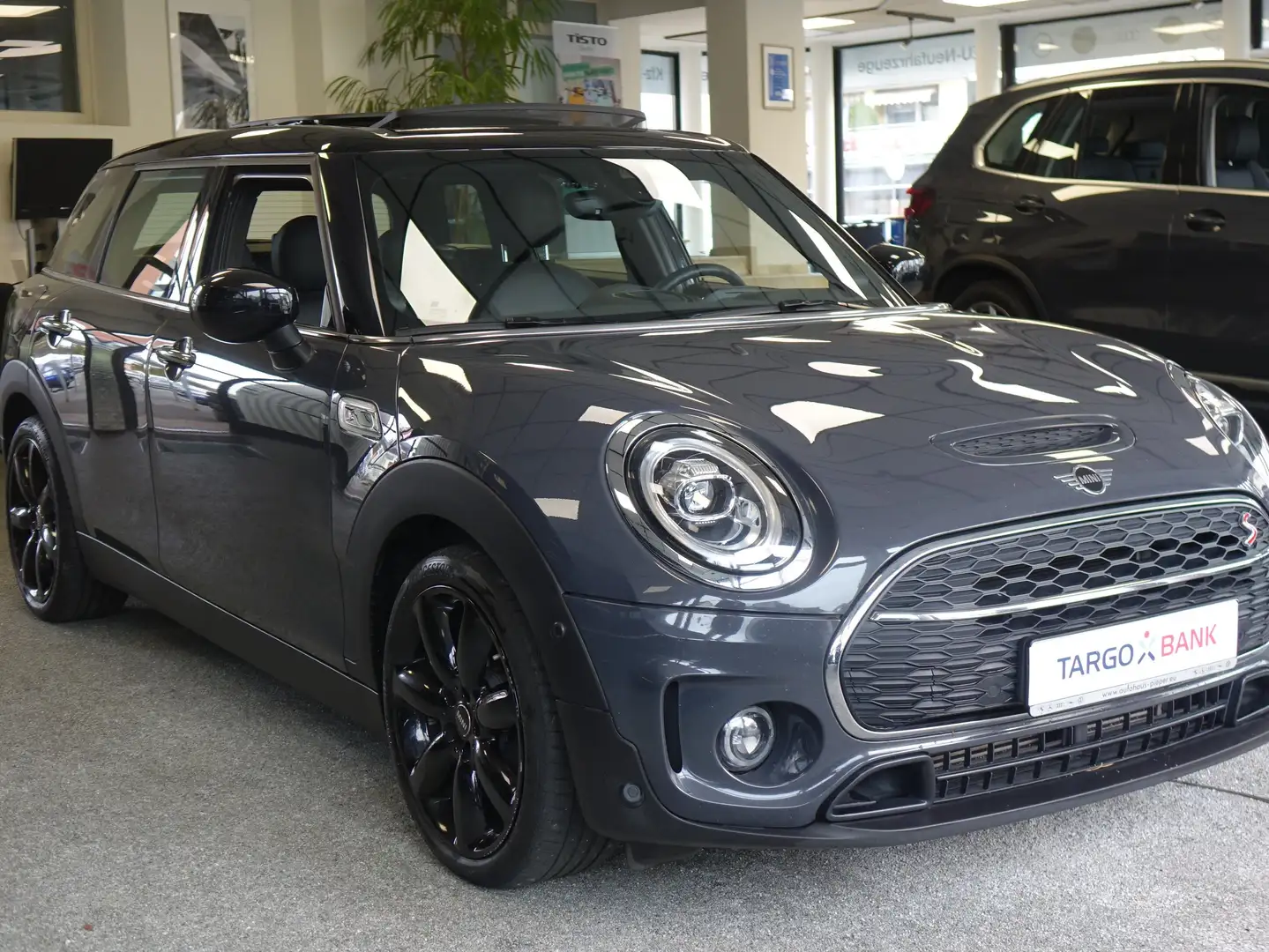 MINI Cooper SD Clubman Cooper SD All4 +Pano+RFK+HUD+H/K+Navi+LED+Keyless+ Grau - 1