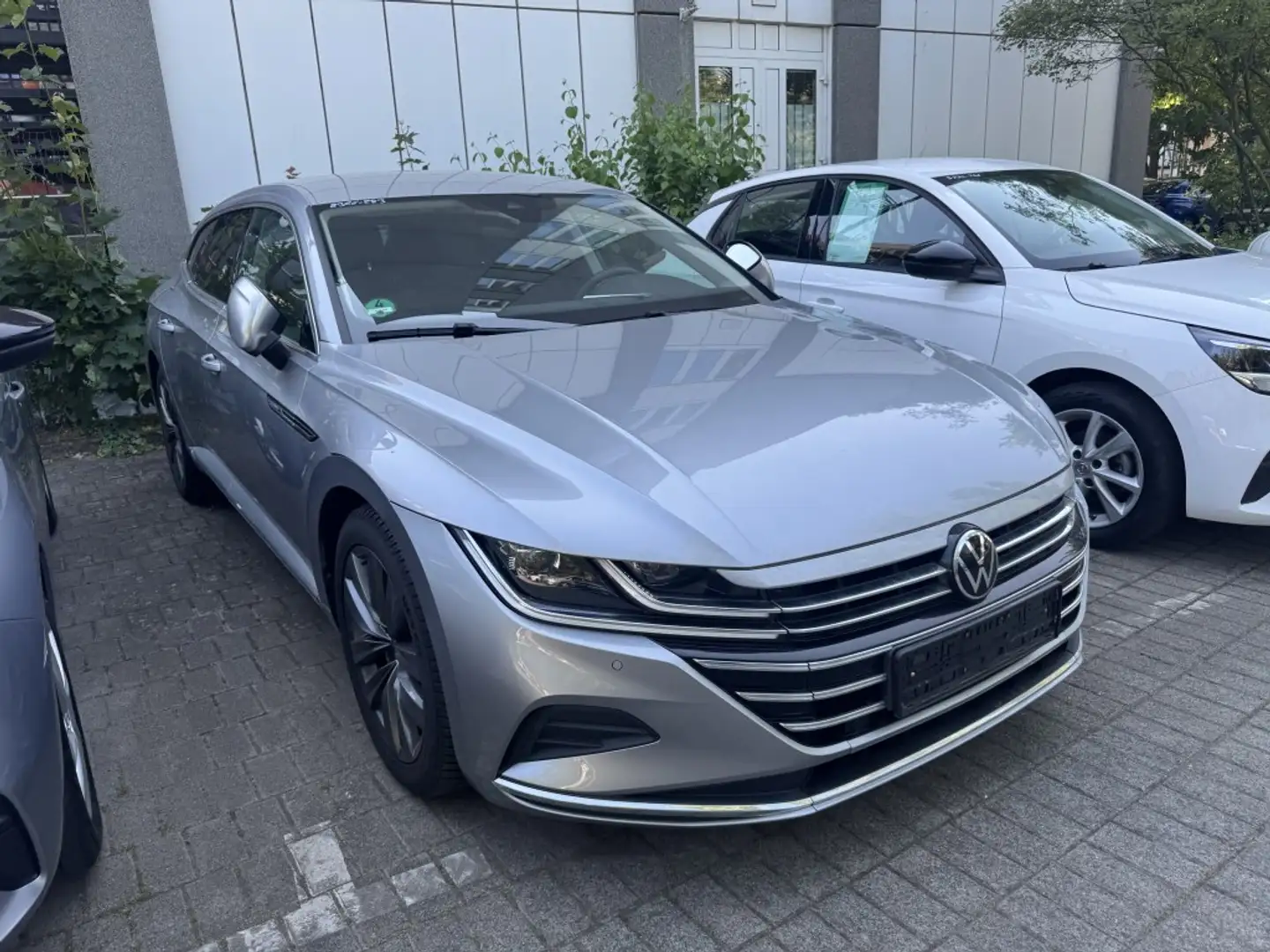 Volkswagen Arteon 2.0 Elegance DSG Navi+LED+AHK+SHZ+R-Kam+ACC+ Grau - 2
