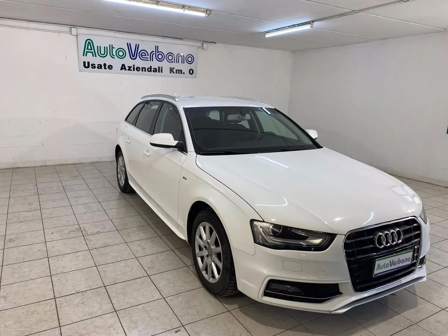 Audi A4 A4 IV 2012 Avant Avant 2.0 tdi 150 E6 S-line Blanco - 1