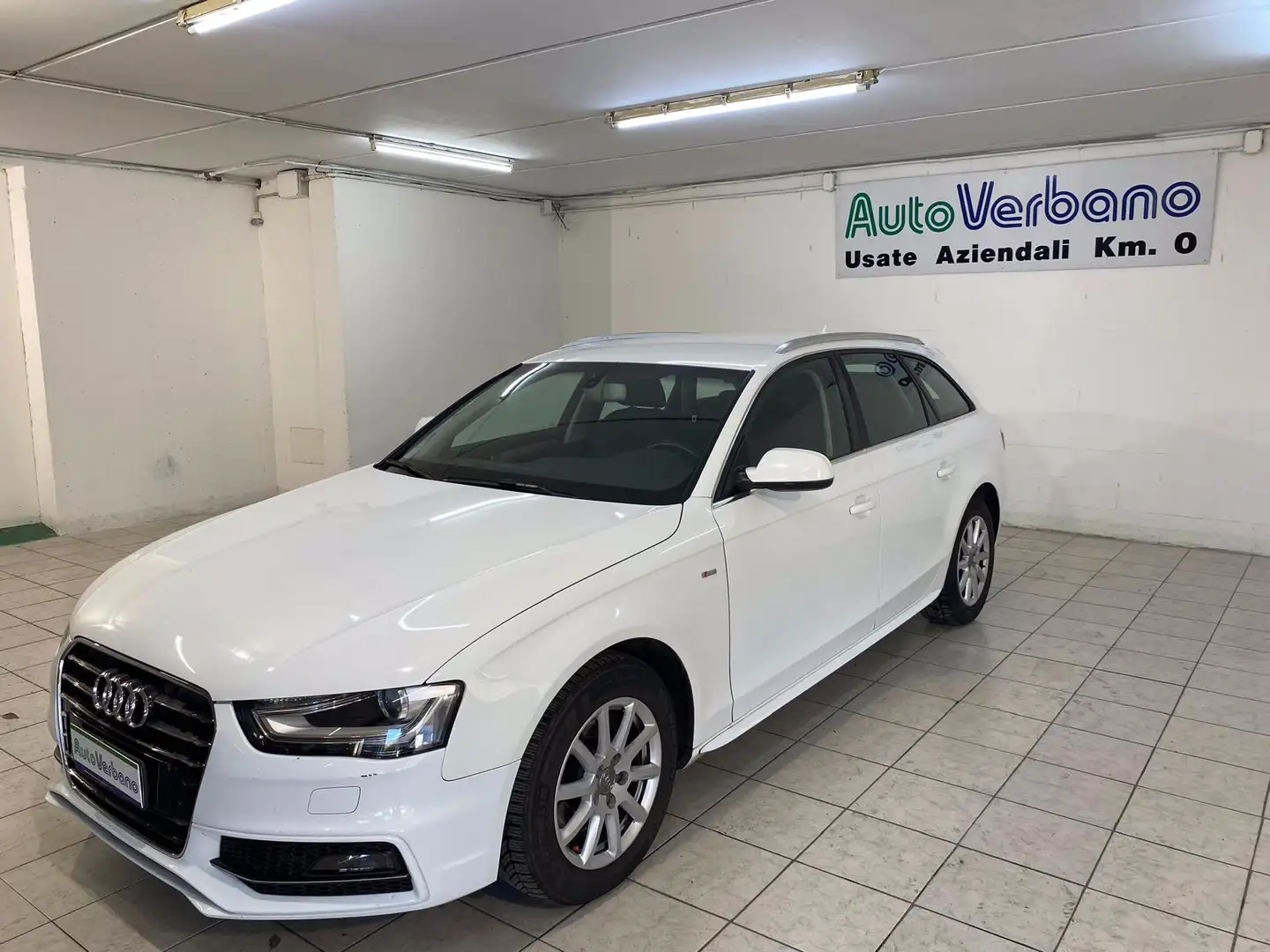 Audi A4 A4 IV 2012 Avant Avant 2.0 tdi 150 E6 S-line Blanco - 2