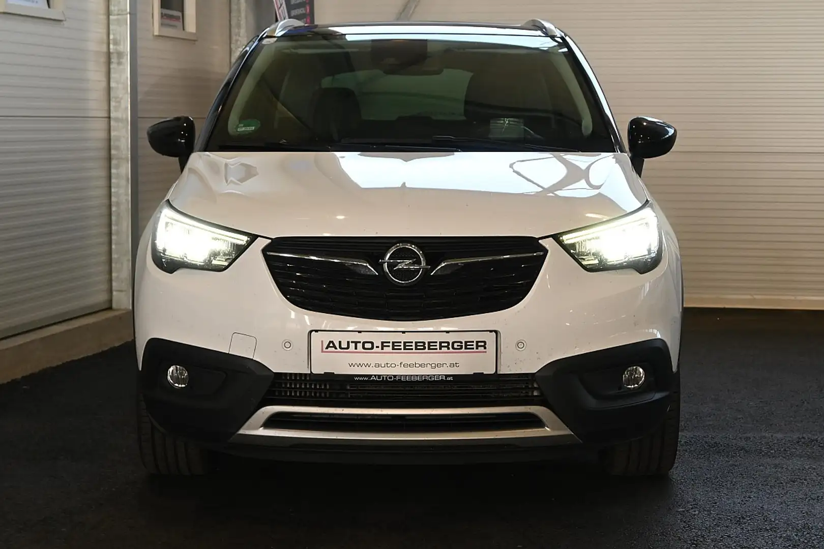 Opel Crossland X 1,6 CDTI ECOTEC BlueInjection Ultimate St./St. Weiß - 2
