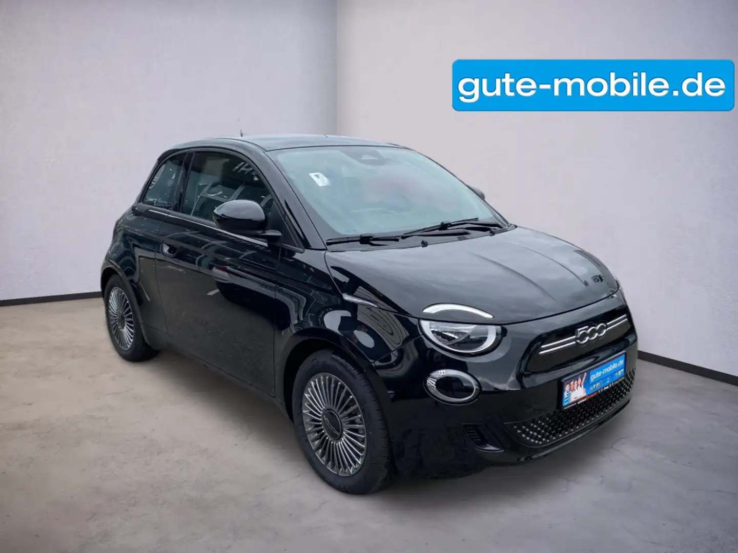 Fiat 500e Icon 118PS Automatik Schwarz - 2