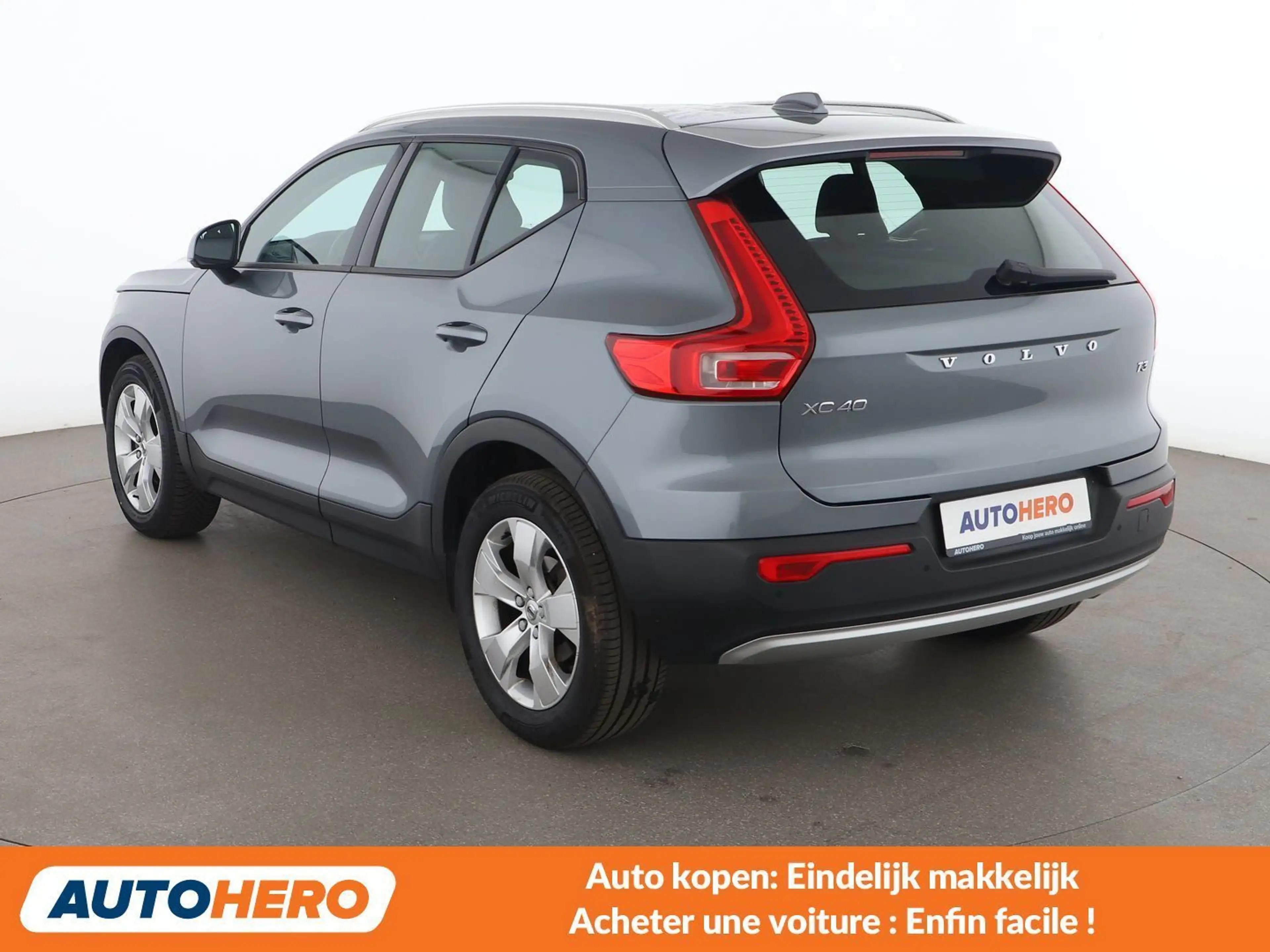 Volvo XC40 1.5 Momentum 2WD — photo 4