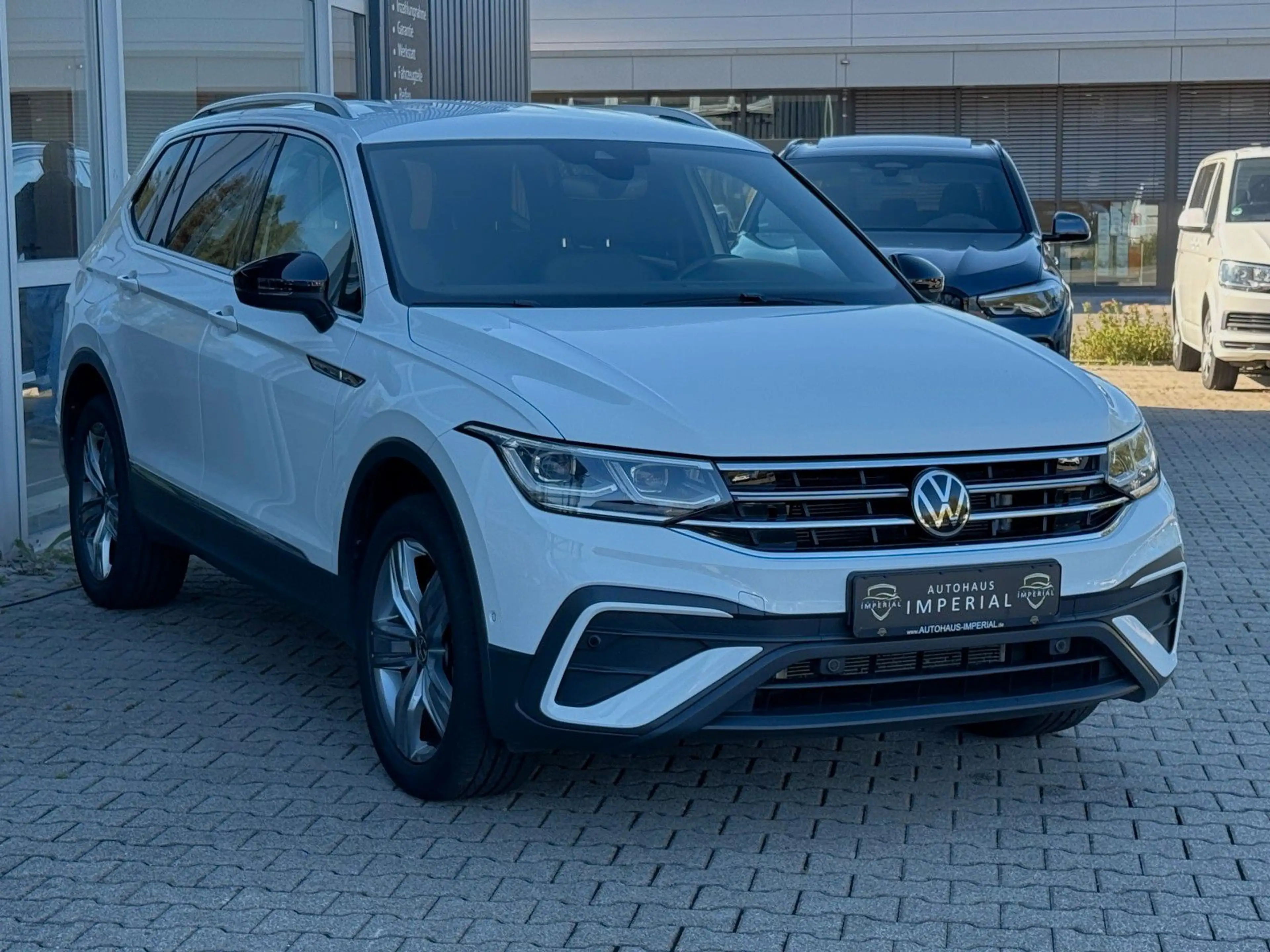 Volkswagen Tiguan Allspace 2.0 TDI NaviPRO+ACC+LED+7-SITZER — photo 3