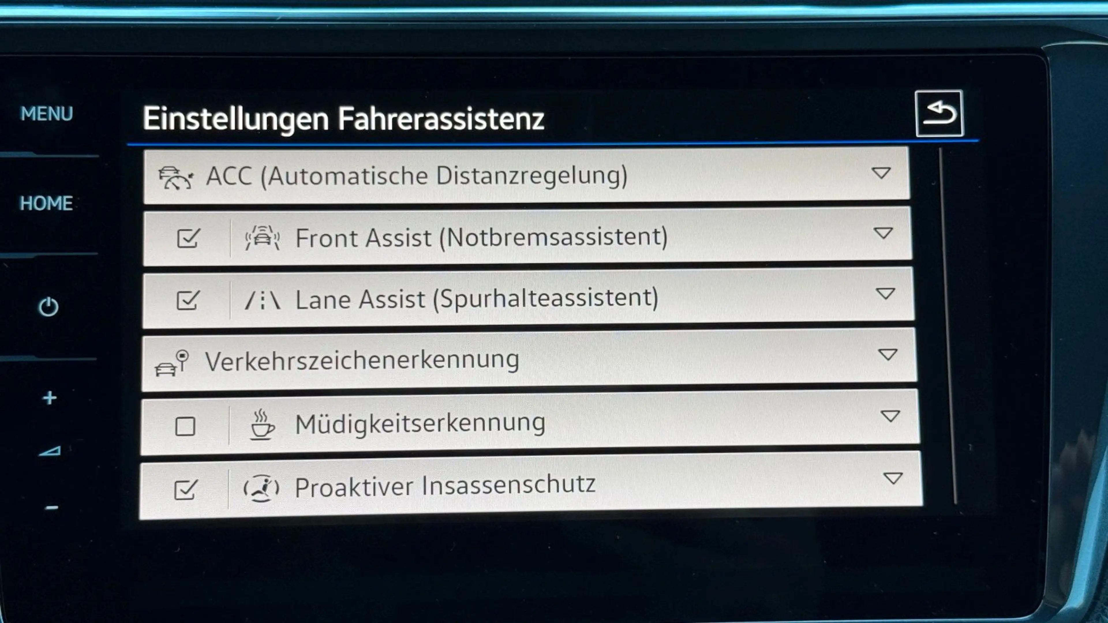 Volkswagen Tiguan Allspace 2.0 TDI NaviPRO+ACC+LED+7-SITZER — photo 35