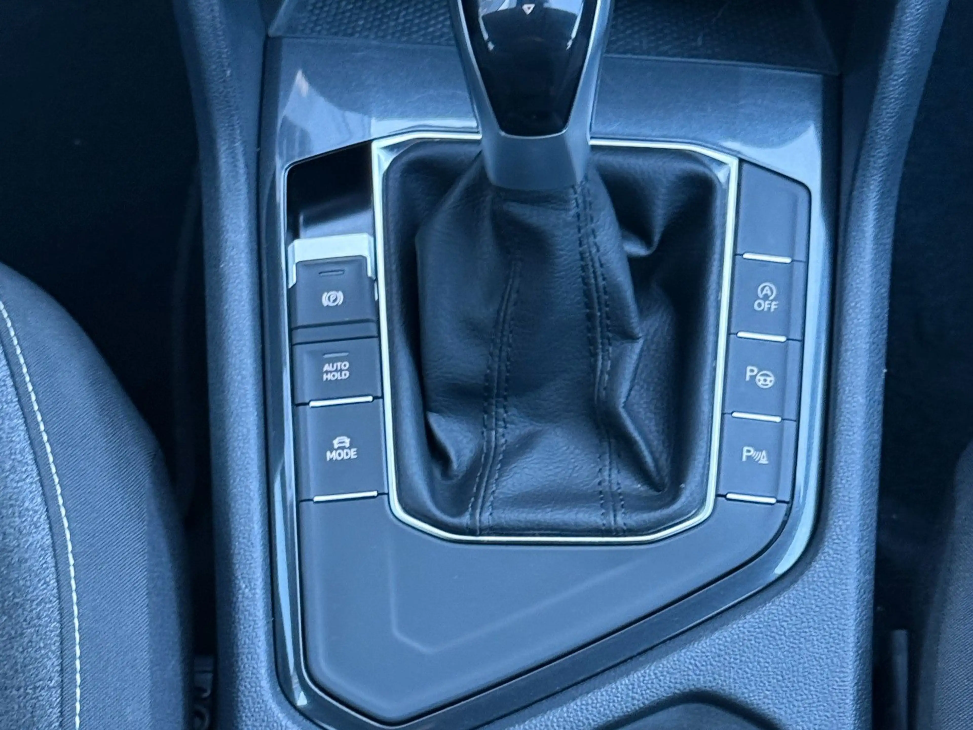 Volkswagen Tiguan Allspace 2.0 TDI NaviPRO+ACC+LED+7-SITZER — photo 27